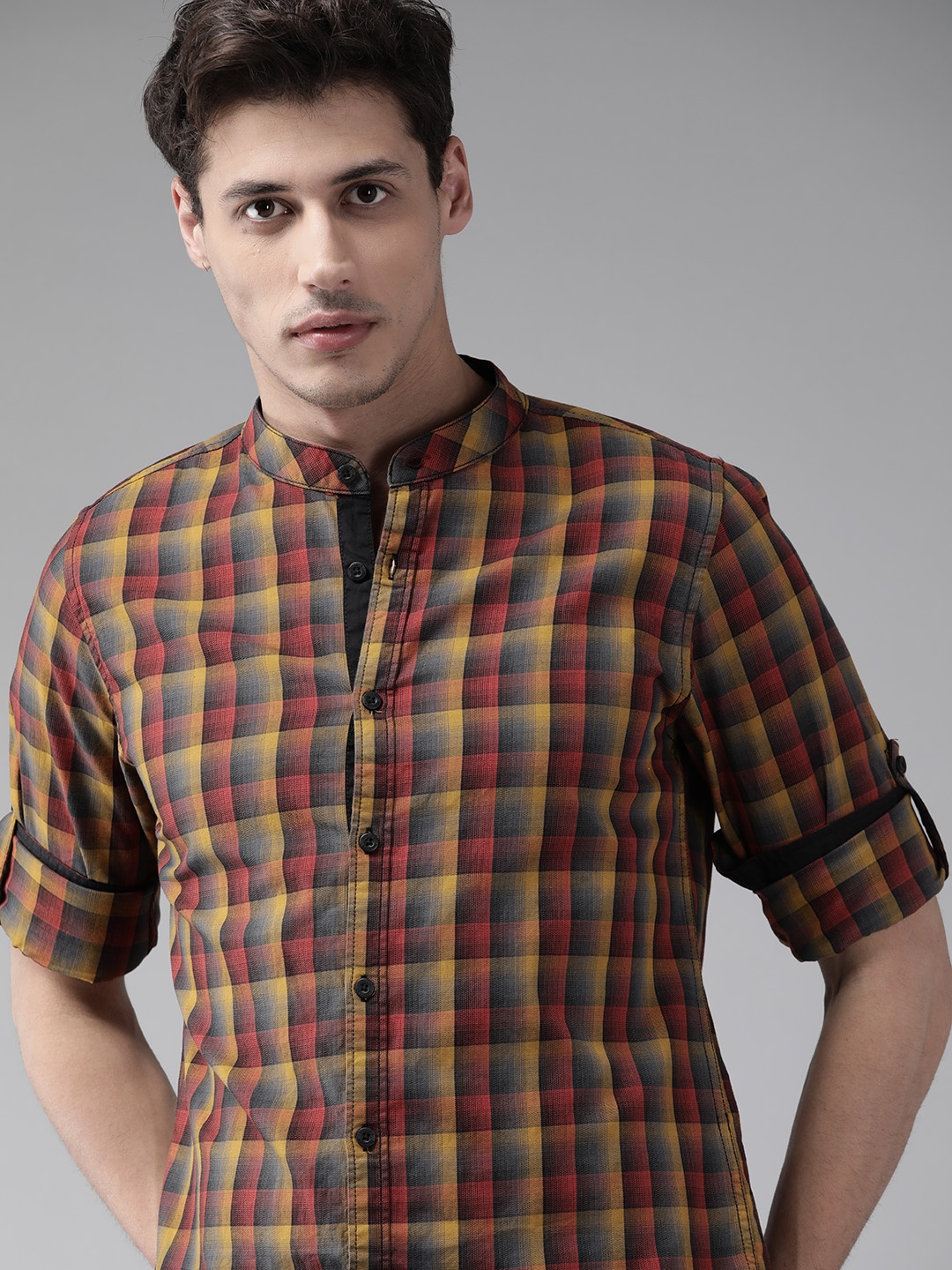 

Roadster Men Mustard Yellow & Black Checked Pure Cotton Casual Shirt