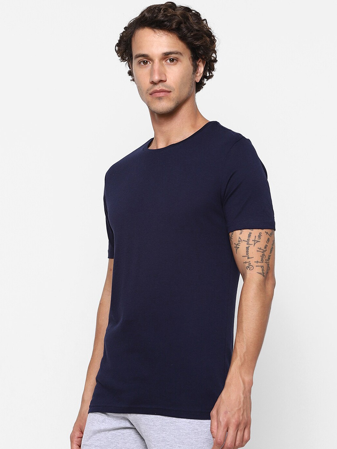 

Ajile by Pantaloons Men Navy Blue Solid Cotton Lounge T-shirt