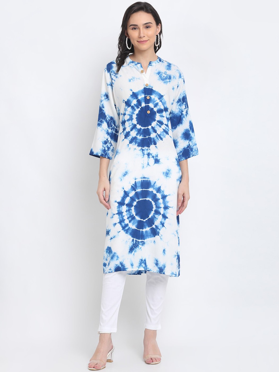 

PNEHA Women Blue & White Dyed Handloom Kurta