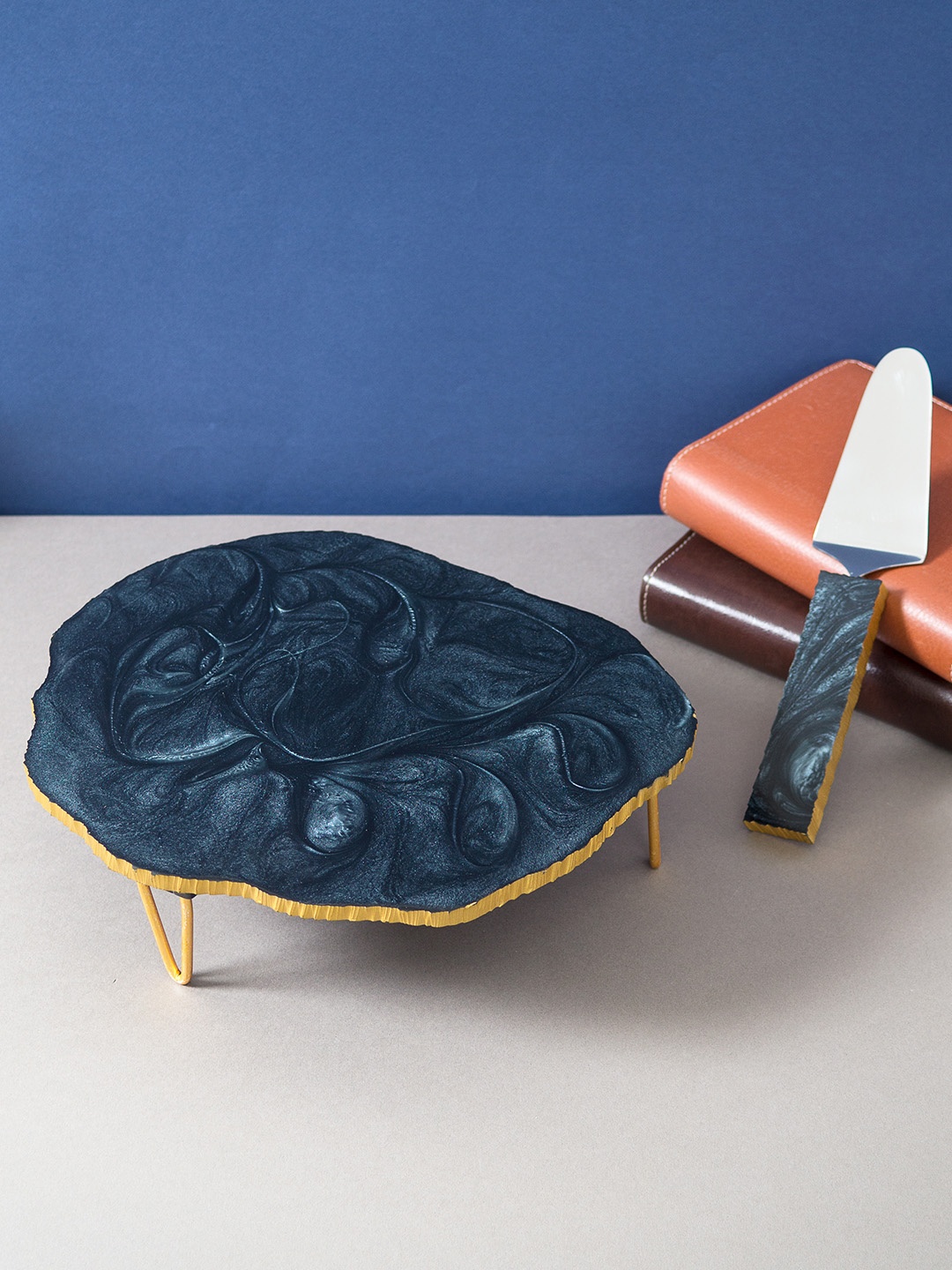 

Golden Peacock Navy Blue & Gold-Toned Cake Stand With Cake Server
