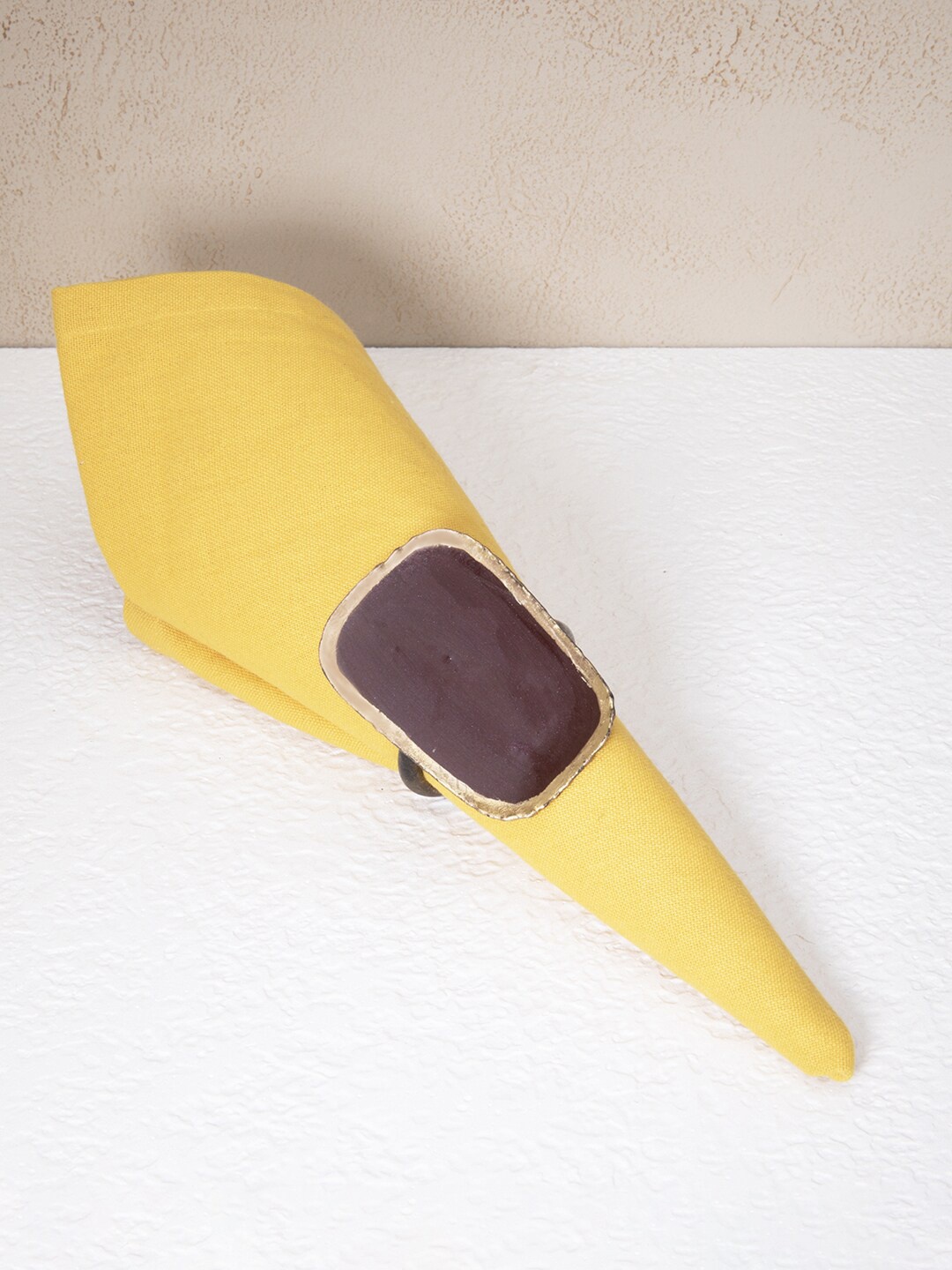

ellementry Maroon & Gold -Toned Square Metal Napkin Ring
