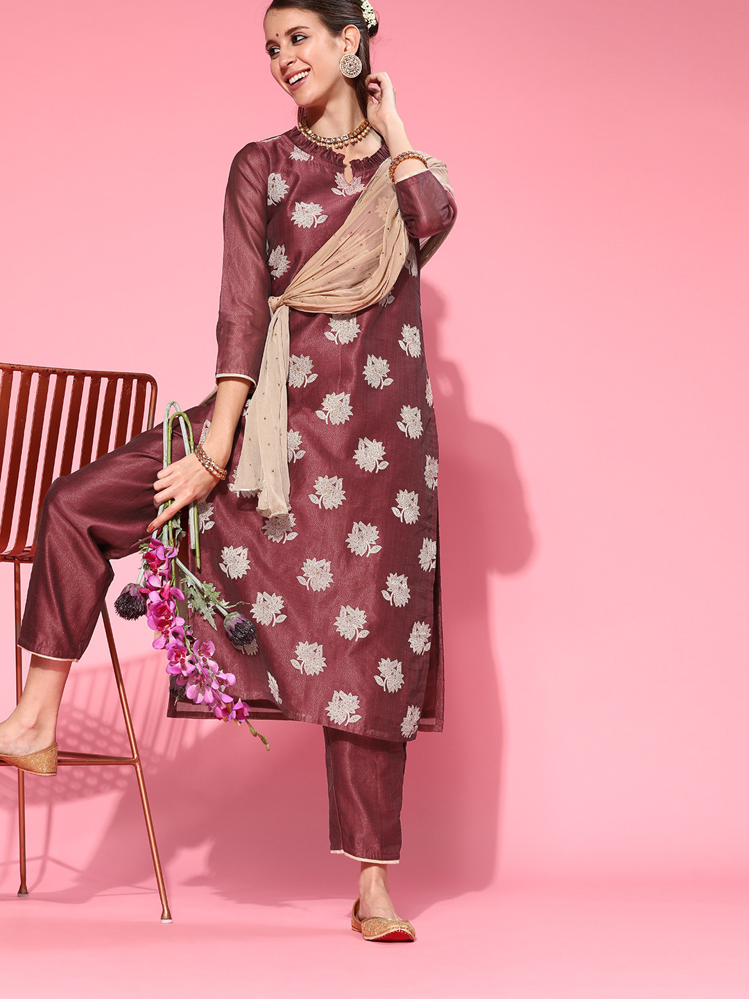 

Indo Era Floral Chanderi Silk Kurta Set, Burgundy