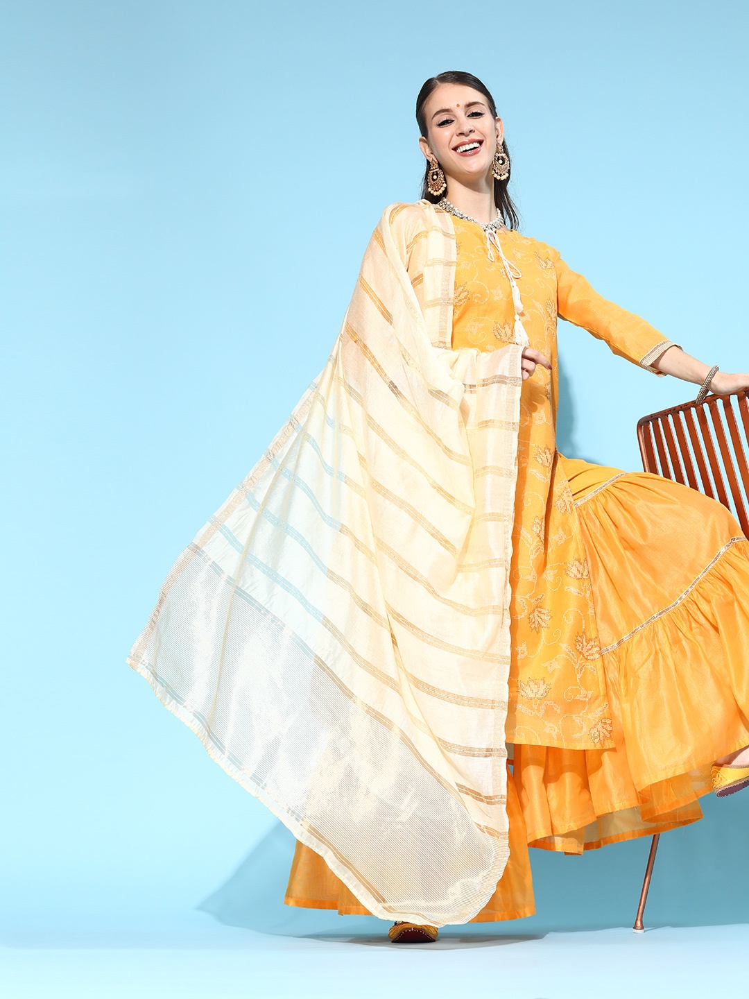 

Indo Era Floral Chanderi Silk Kurta Set, Yellow