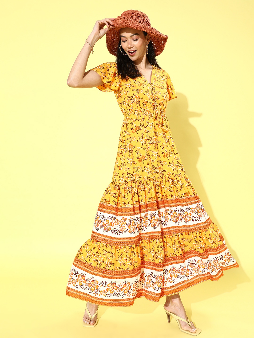 

Berrylush Yellow Floral Lace-up Crepe Maxi Dress