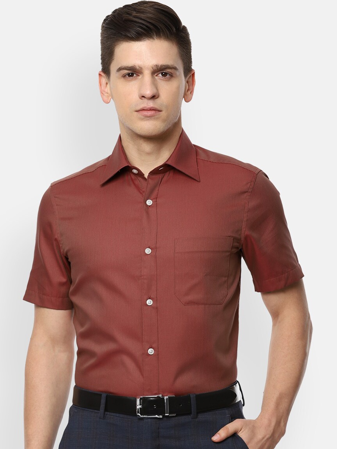 

Louis Philippe Men Maroon Solid Cotton Formal Shirt