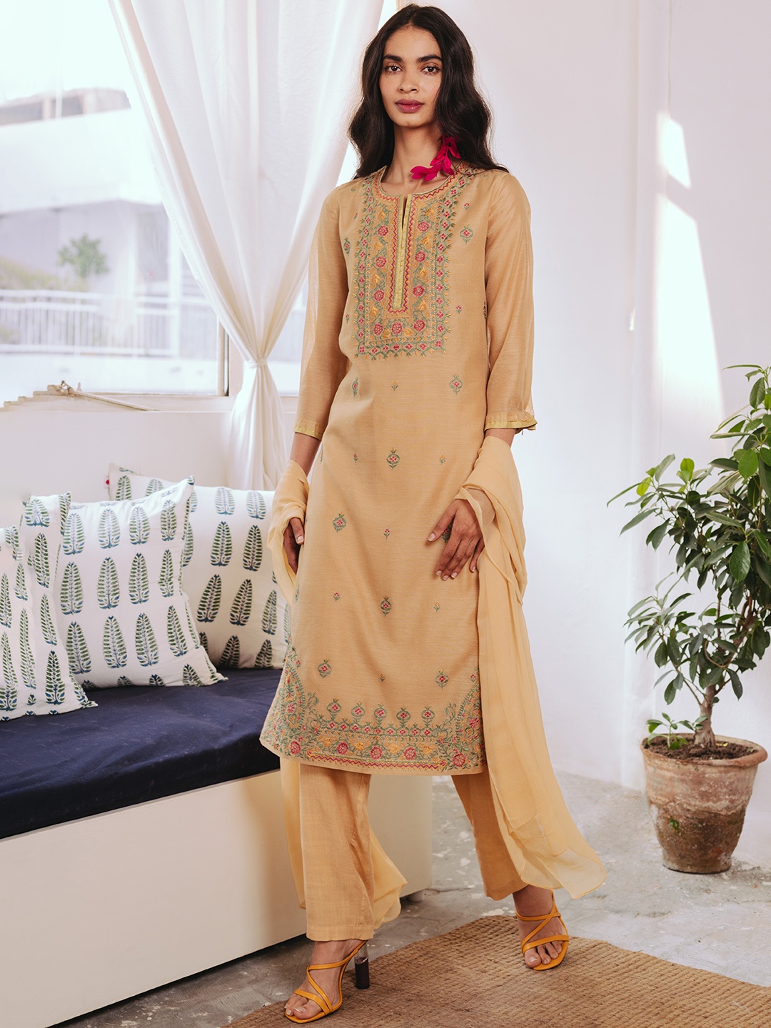 

aarke Ritu Kumar Women Beige Printed Regular Kurta with Palazzos & With Dupatta