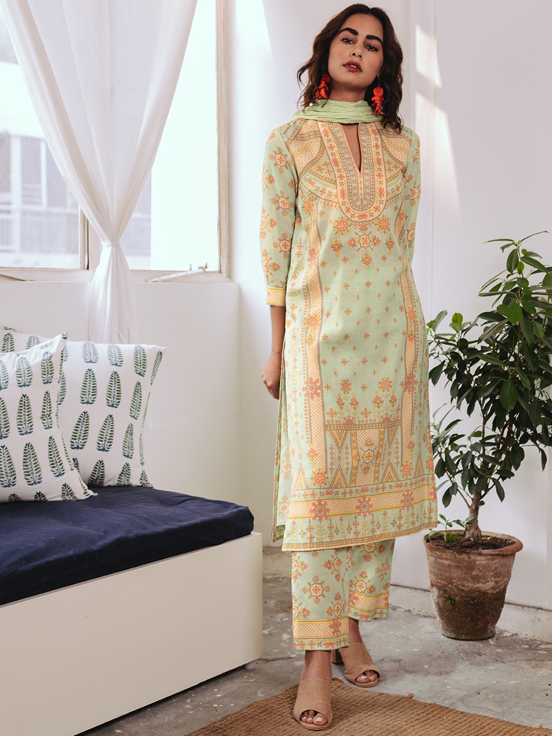 

aarke Ritu Kumar Women Green Ethnic Motifs Printed Regular Pure Cotton Kurta with Palazzos & With Dupatta