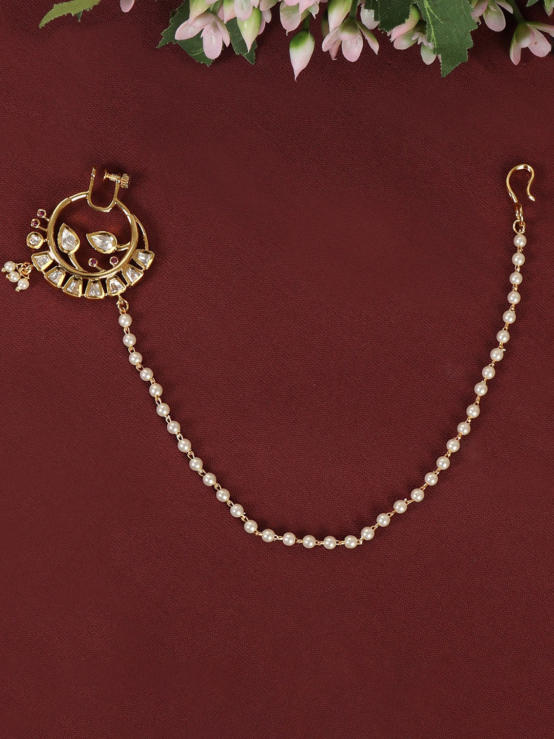 

AccessHer Off-White Gold-Plated Kundan-Studded Vilandi Nose Ring with Beaded Chain