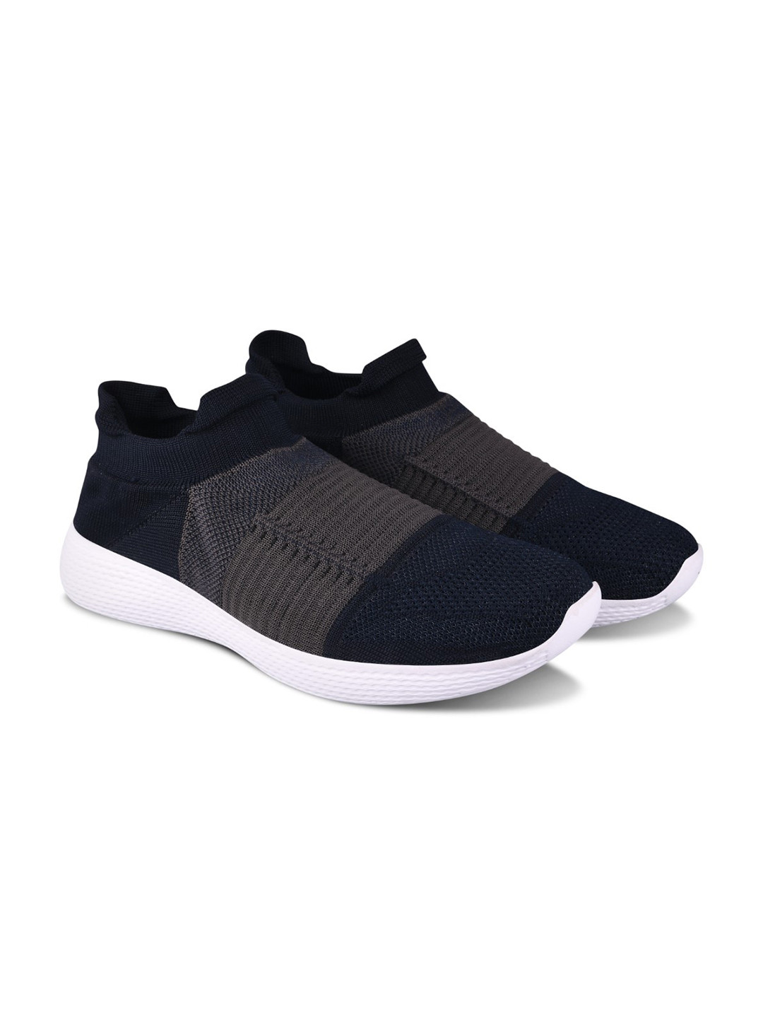 

UNISTAR Men Navy Blue & Brown Mesh Slip On Regular Training Shoes