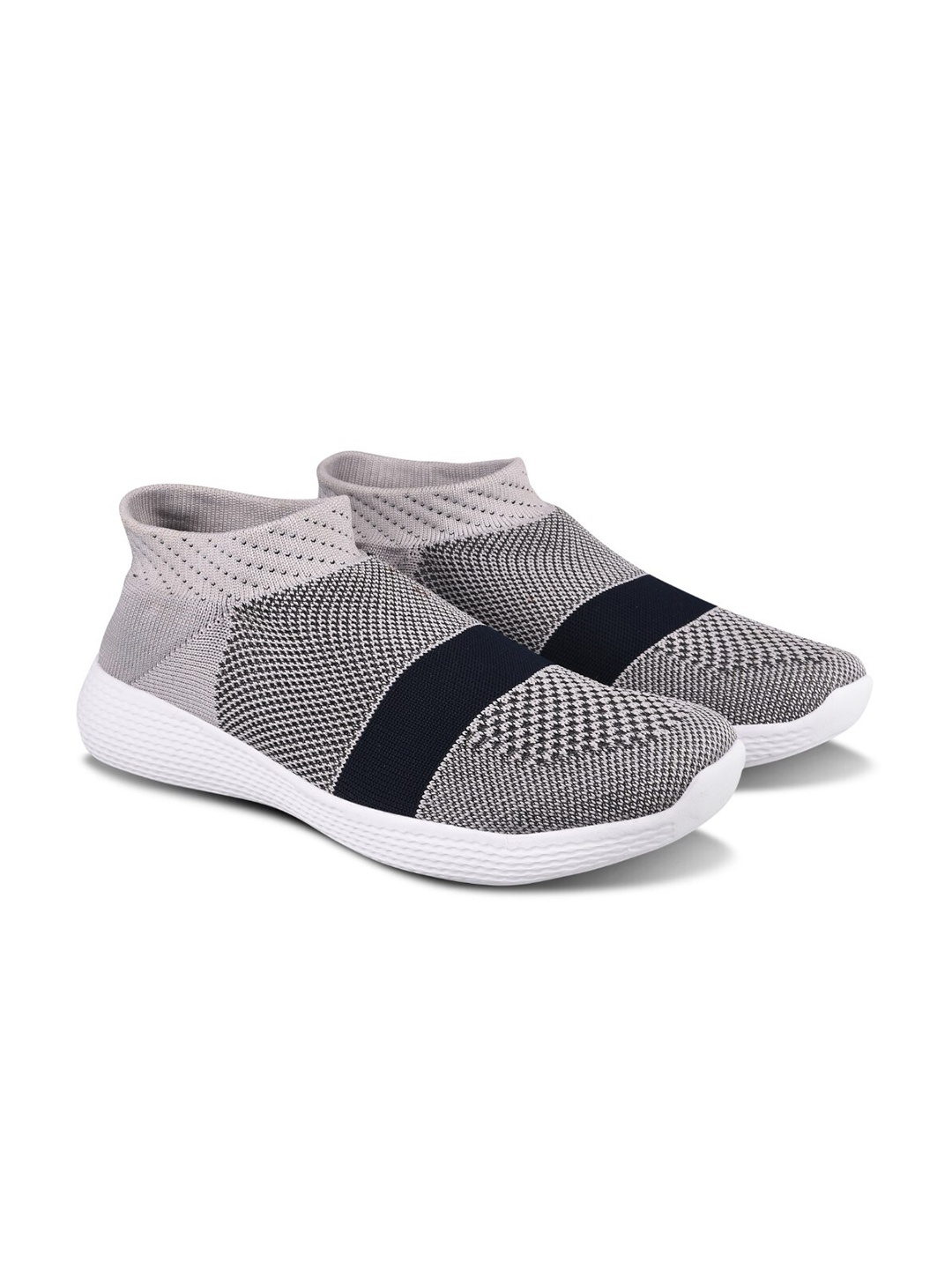 

UNISTAR Men Grey Mesh Training Shoes