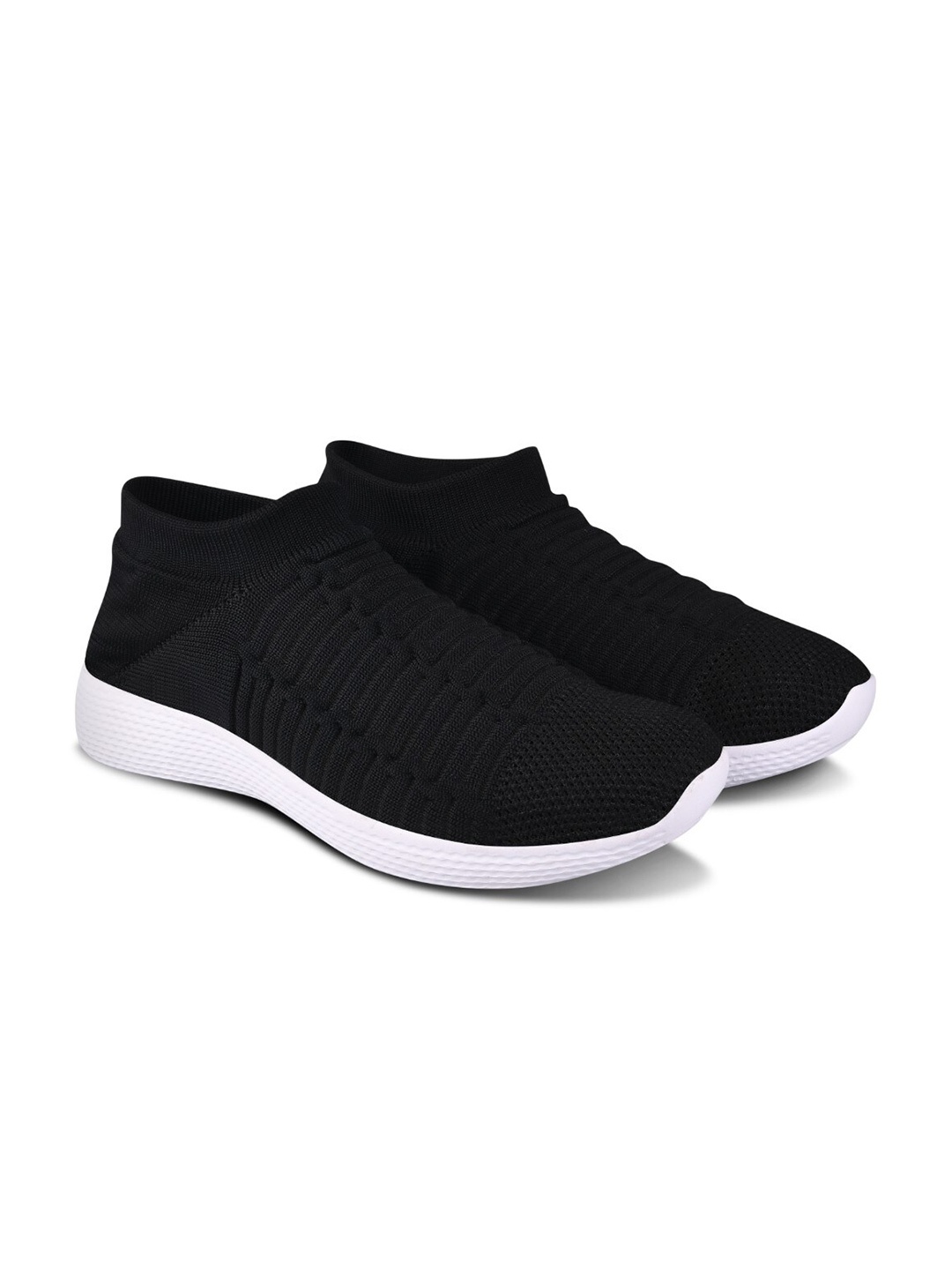 

UNISTAR Men Black Mesh Training or Gym Non-Marking Shoes