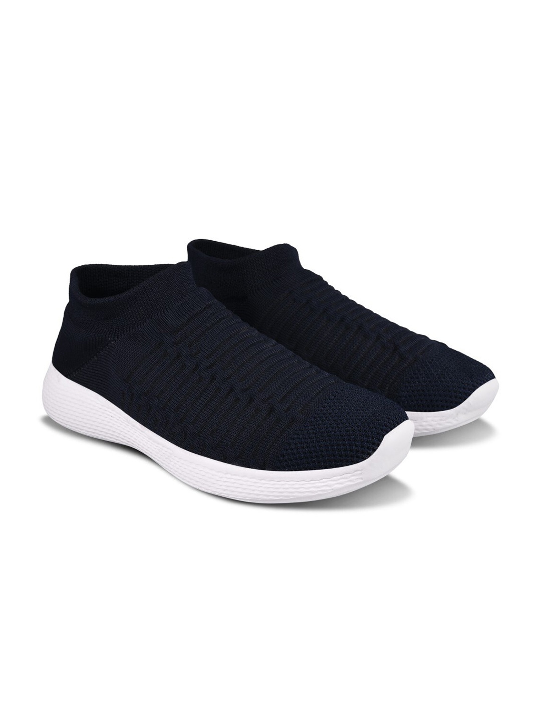 

UNISTAR Men Navy Blue Mesh Training or Gym Non-Marking Shoes