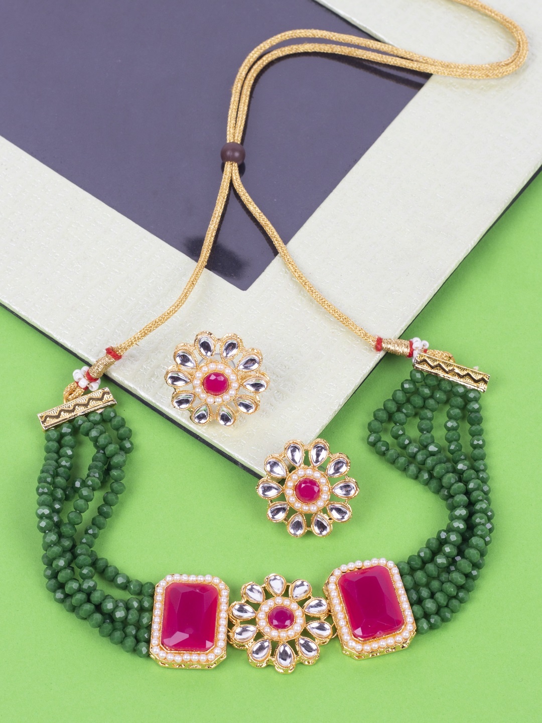 

AccessHer Green & Pink Gold-Plated Kundan-Studded & Beaded Jewellery Set