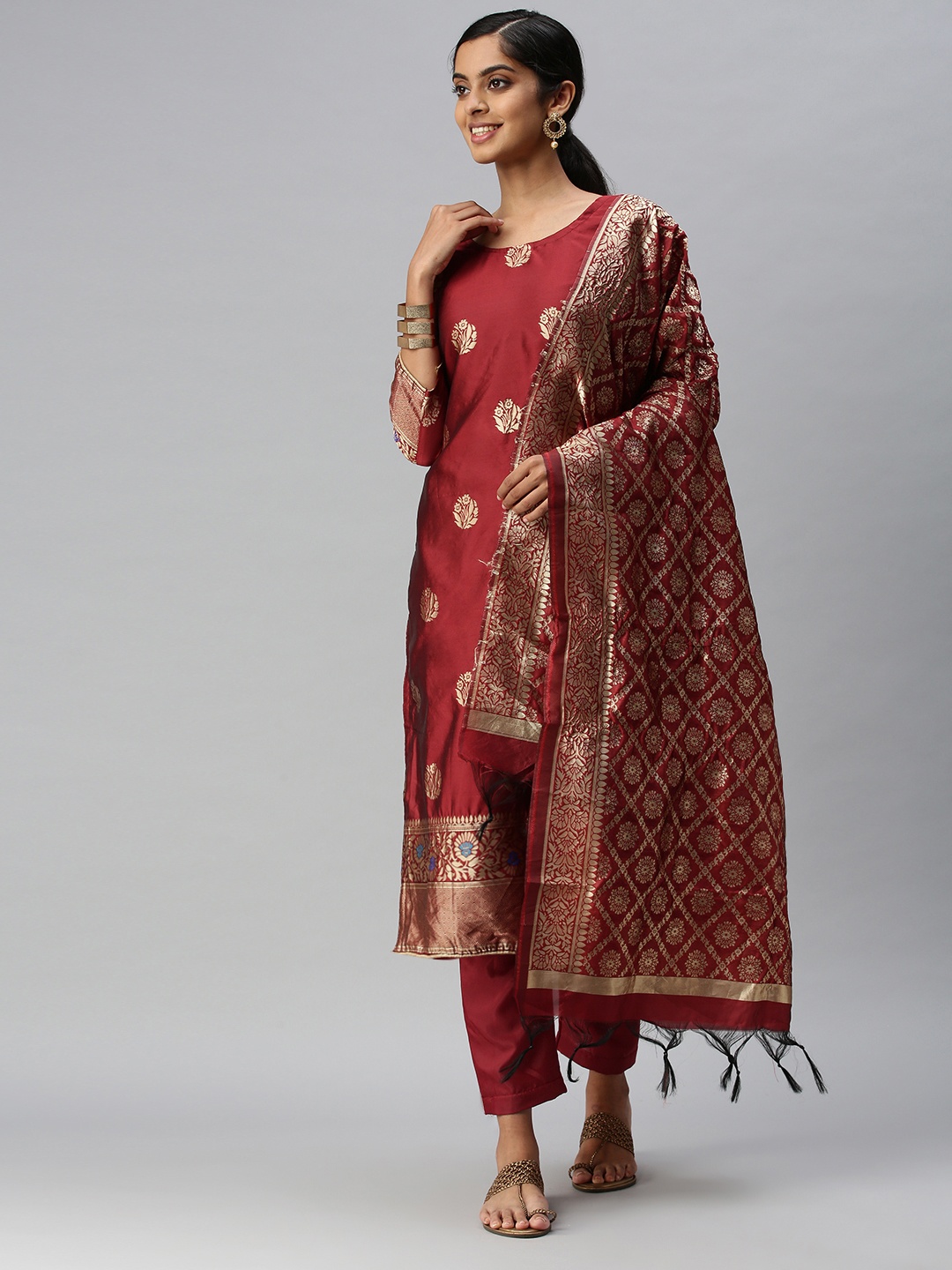 

Blissta Maroon Unstitched Dress Material