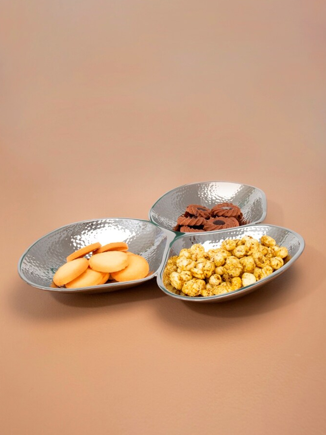 

ellementry Silver-Toned Triple Metal Platter