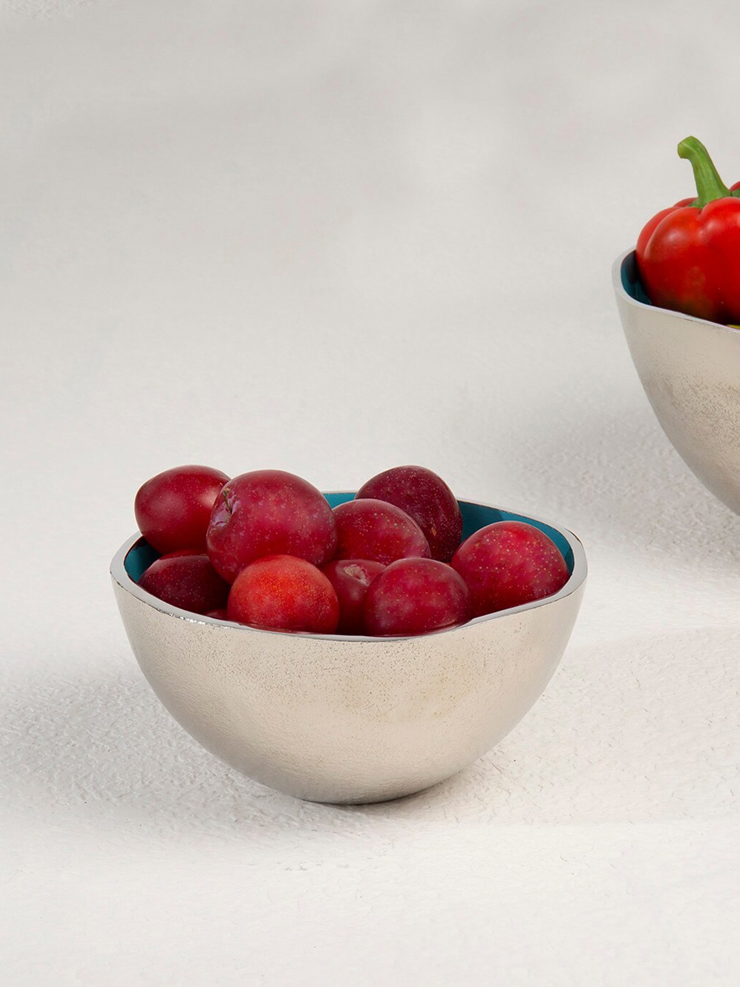 

ellementry Teal & Silver-Toned Handcrafted Textured Melamine Matte Bowls