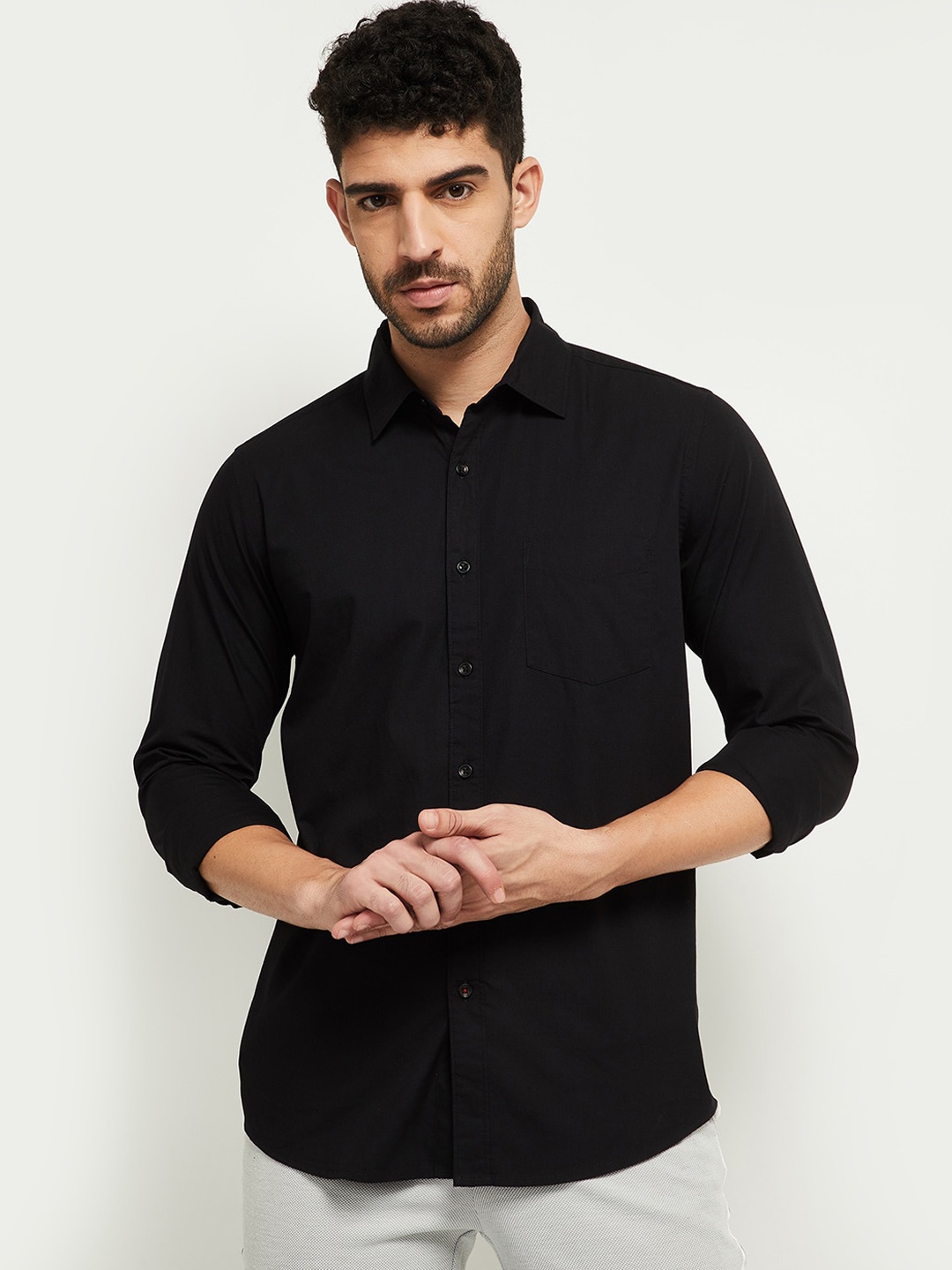 

max Men Black Slim Fit Opaque Casual Shirt