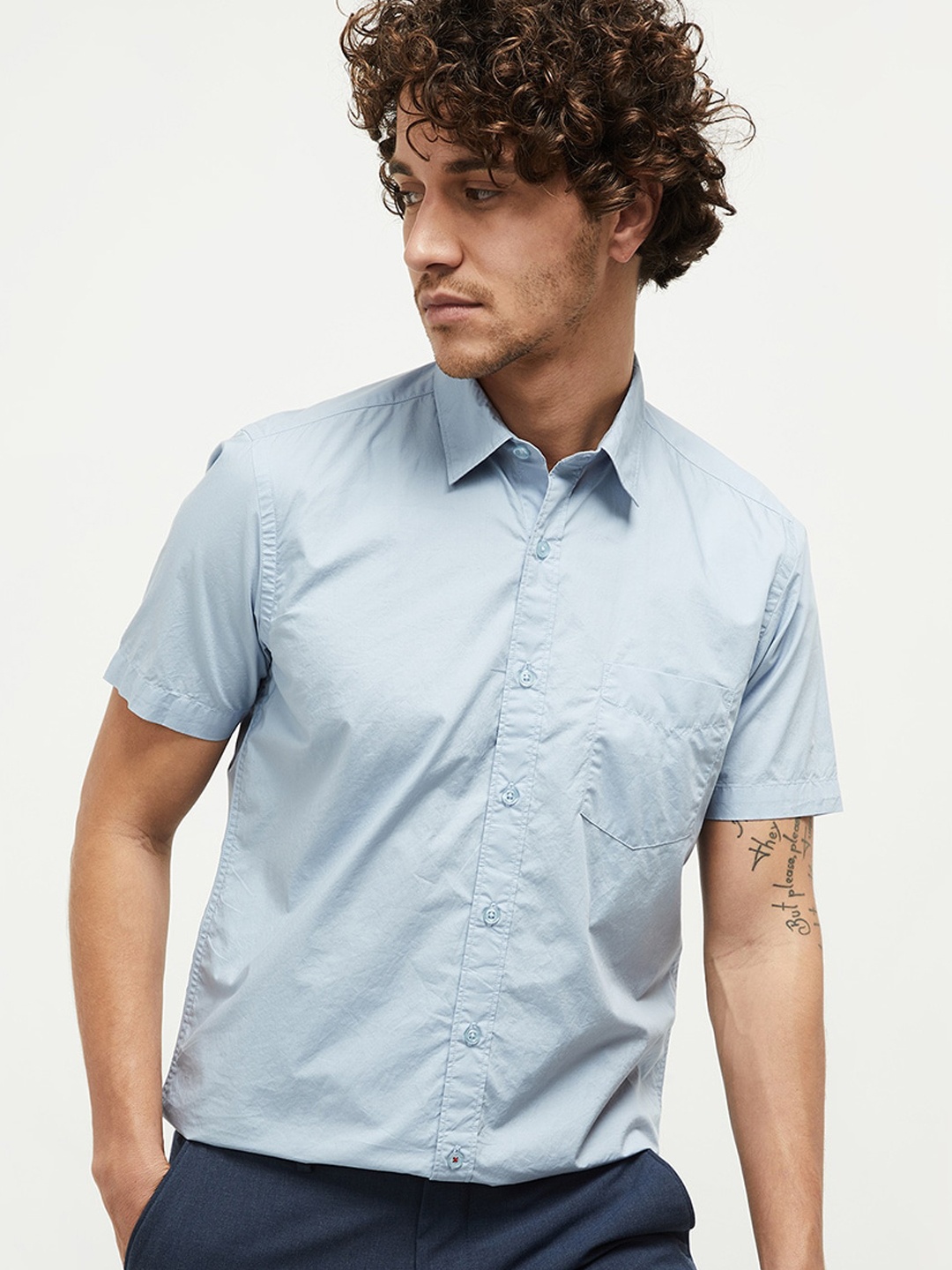 

max Men Blue Slim Fit Opaque Casual Shirt