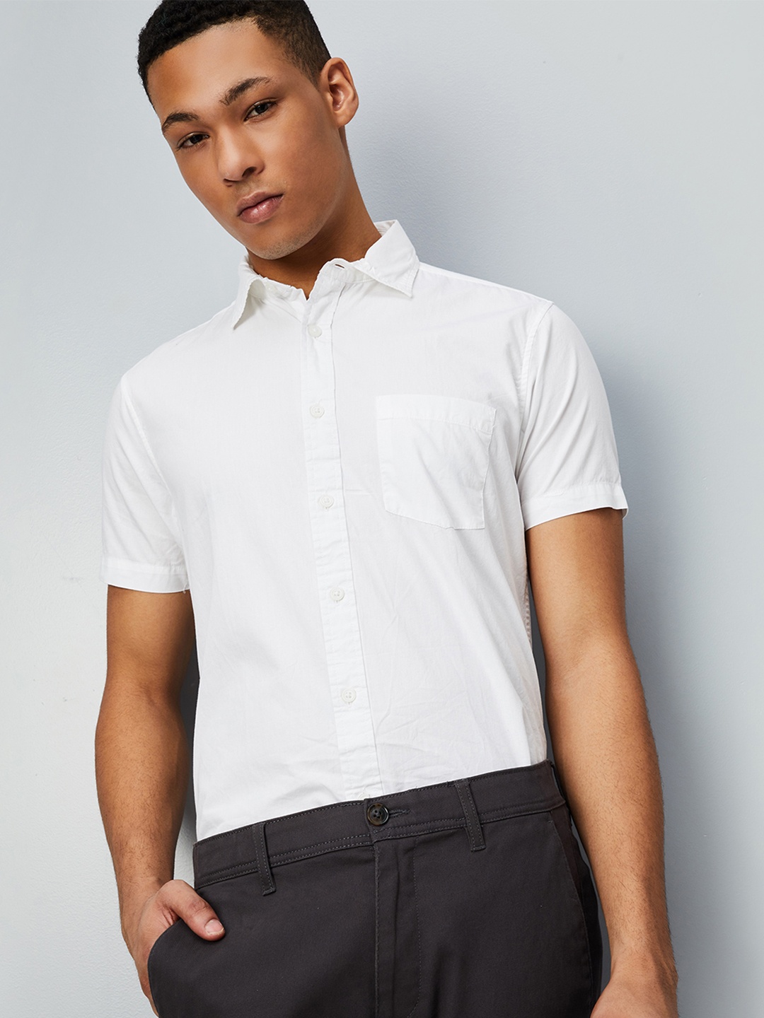 

max Men White Slim Fit Opaque Casual Shirt