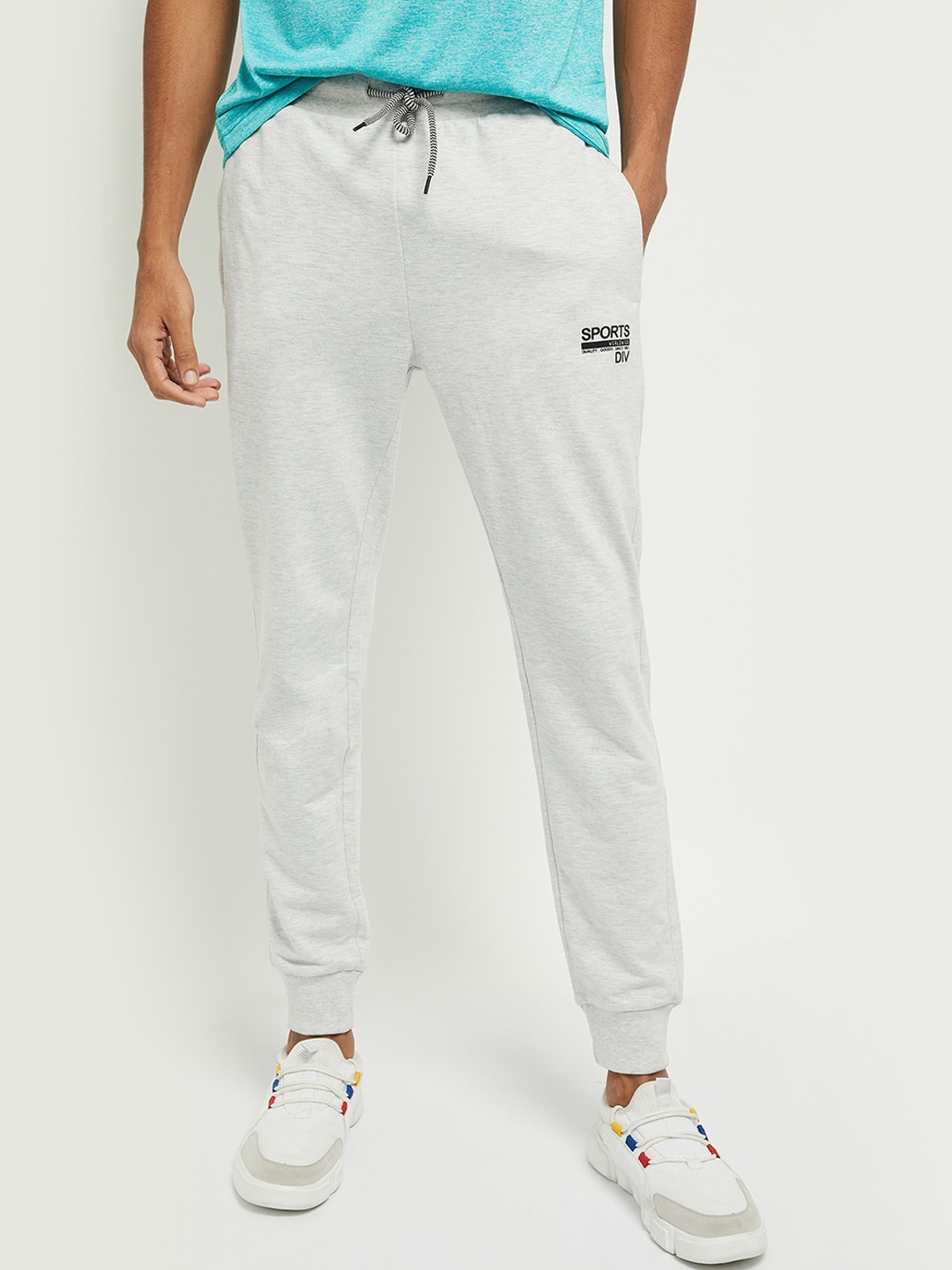 

max Men Grey Melange & Black Typography Printed Joggers