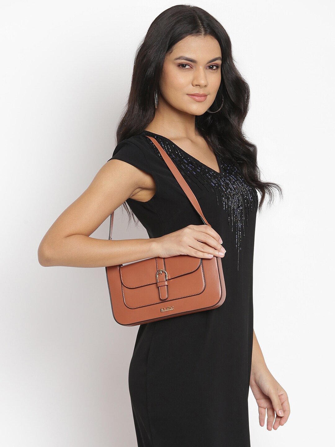 

KLEIO Sleek Structured Shoulder Bag, Tan