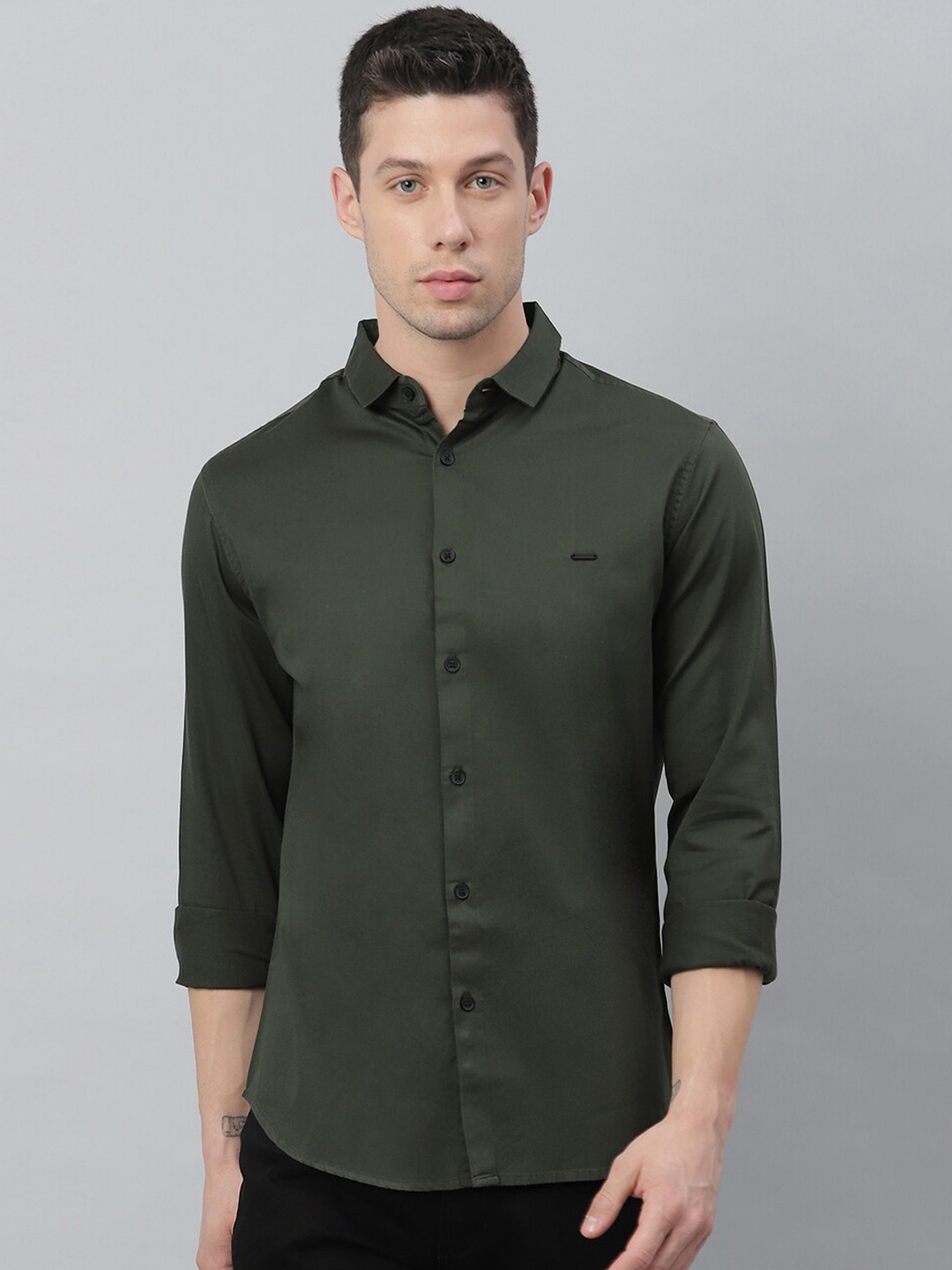 

Dennis Lingo Men Olive Green Slim Fit Opaque Cotton Casual Shirt