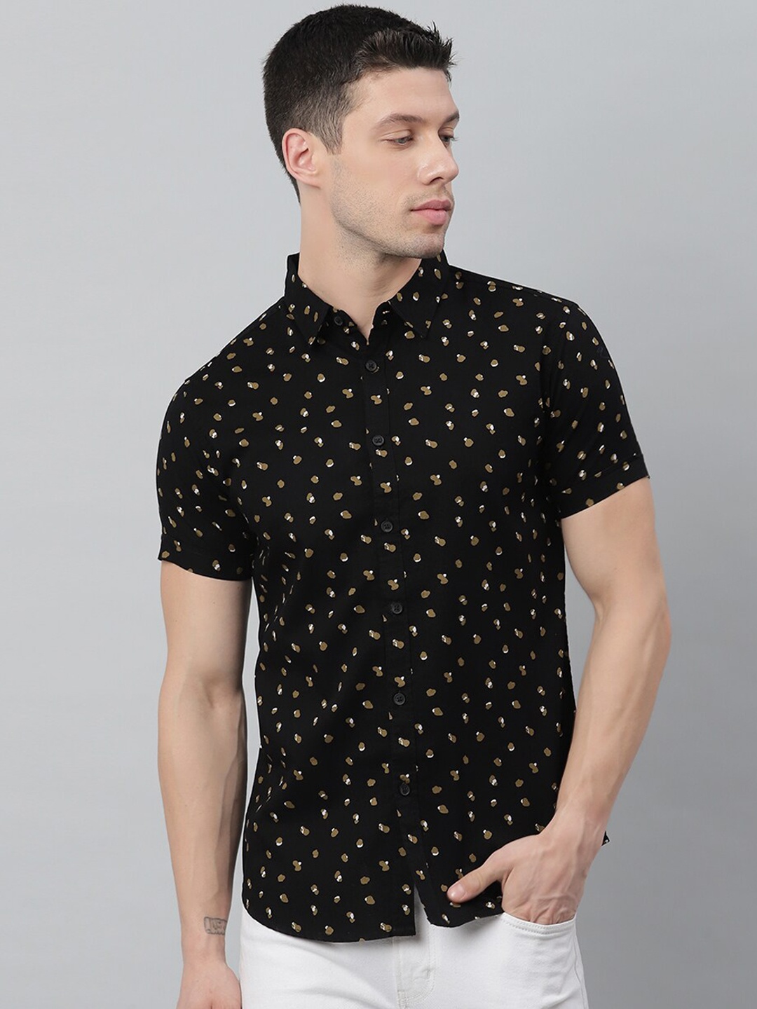 

Dennis Lingo Men Black Slim Fit Opaque Printed Cotton Casual Shirt