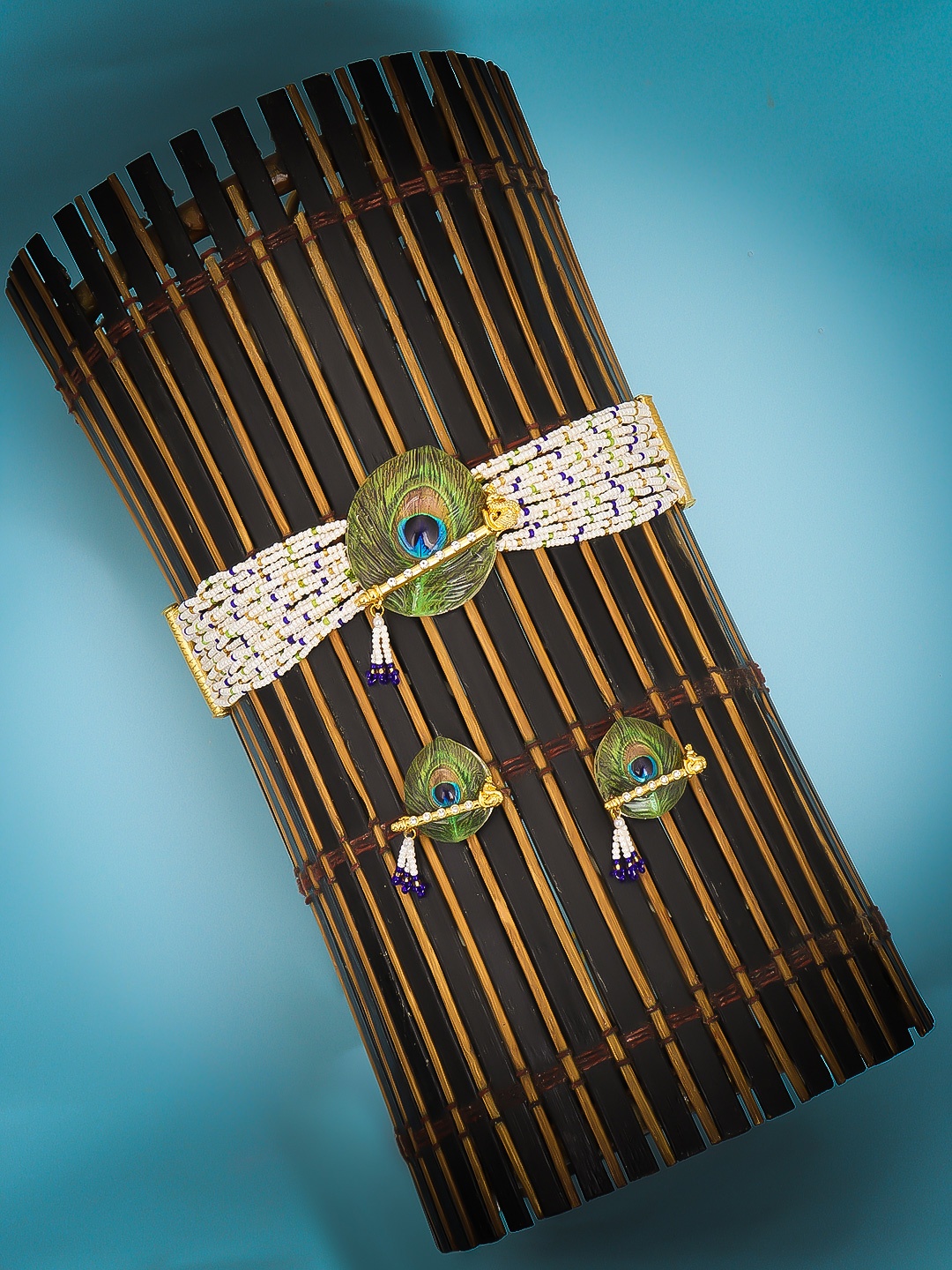 

Sukkhi Gold-Plated White & Green Pearl-Studded Jewellery Set