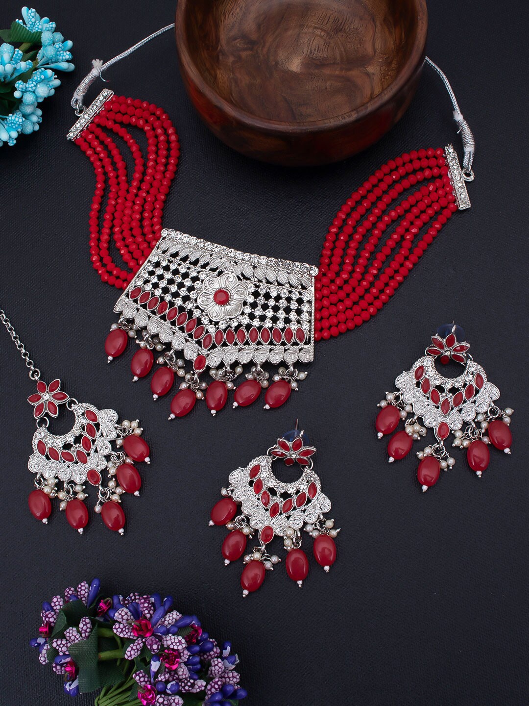 

Sukkhi Rhodium-Plated Red & Off White Stone-Studded & Pearl Beaded Jewellery Set