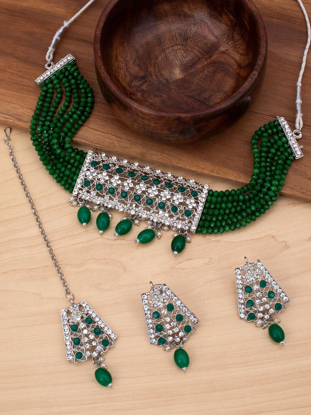 

Sukkhi Rhodium-Plated Green & White Pearl-Studded & Beaded Jewellery Set