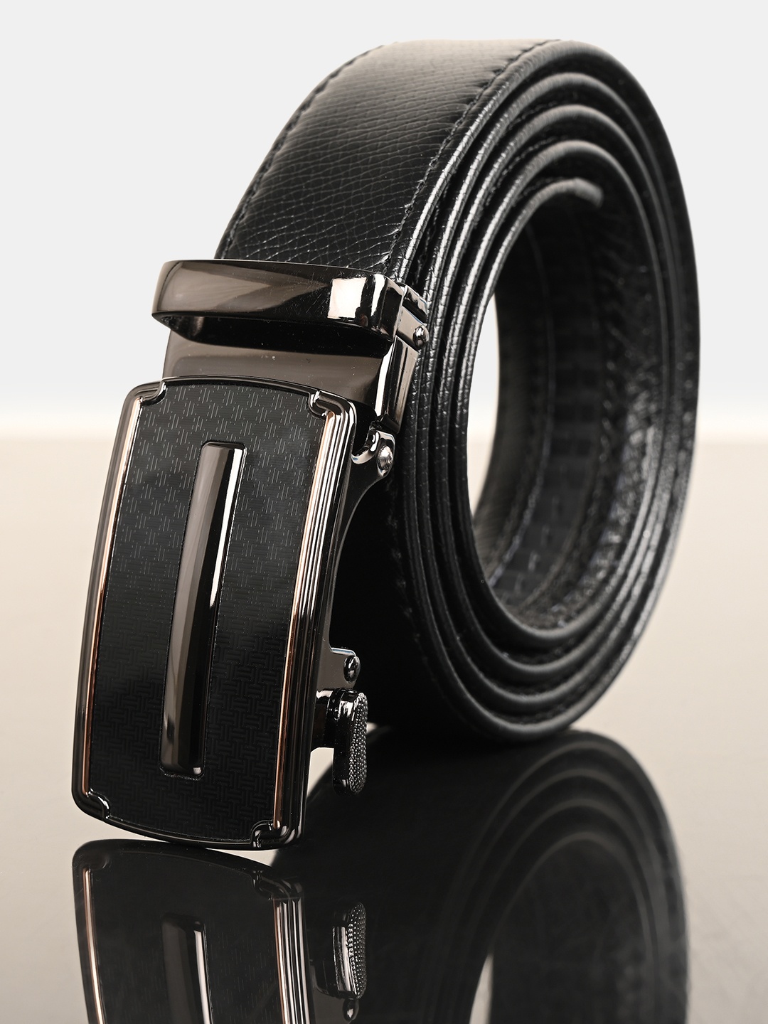 

BuckleUp Men Black Solid Synthetic Leather Belt