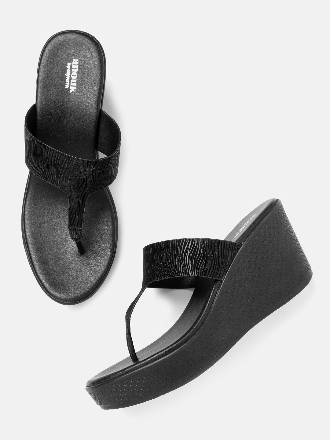 

Anouk Black Textured Wedges