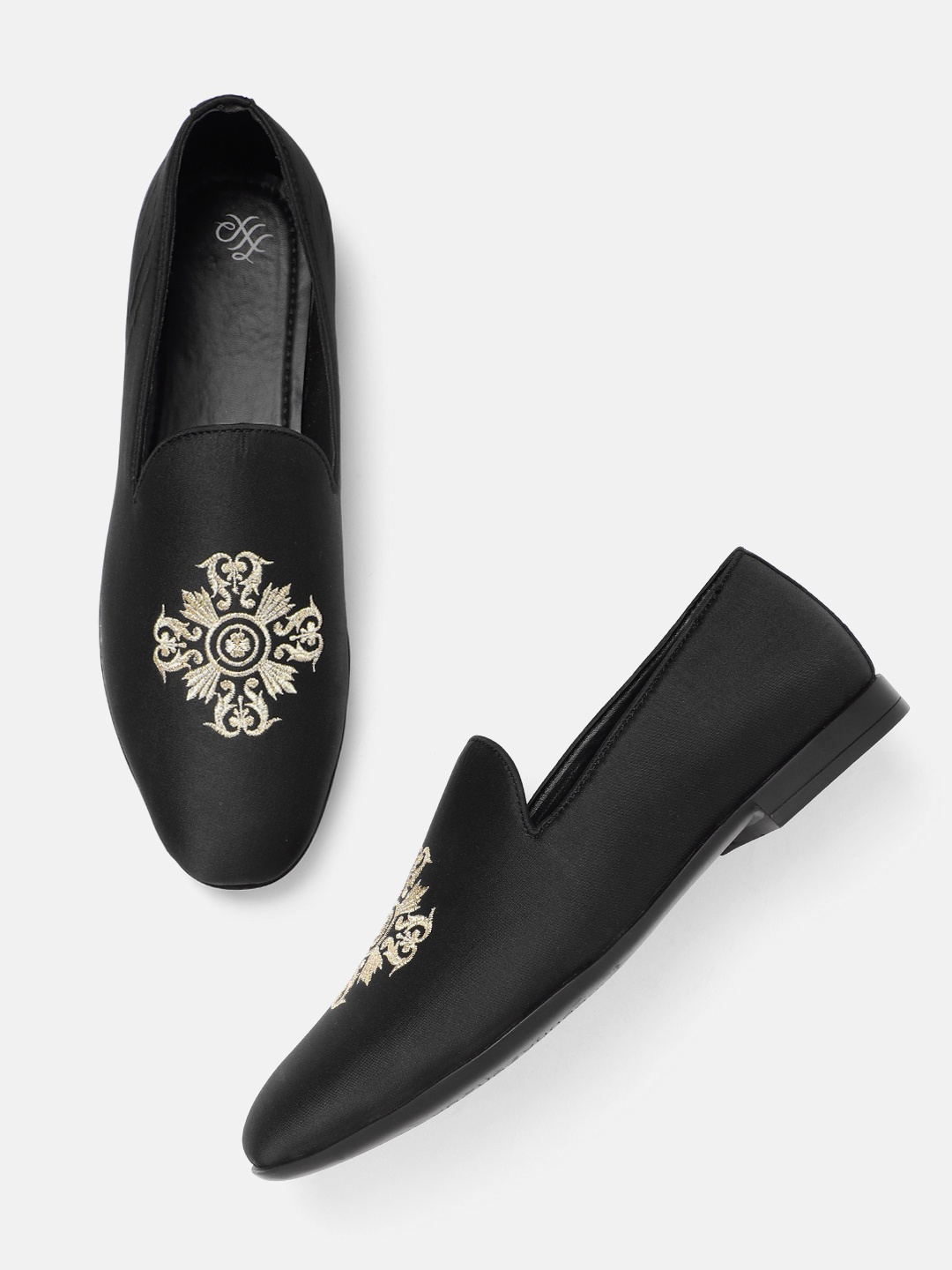 

House of Pataudi Men Black & Gold-Toned Handcrafted Embroidered Slip-Ons