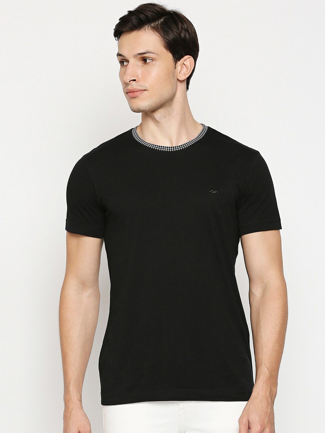 

Mufti Men Black Slim Fit Cotton Pure Cotton T-shirt