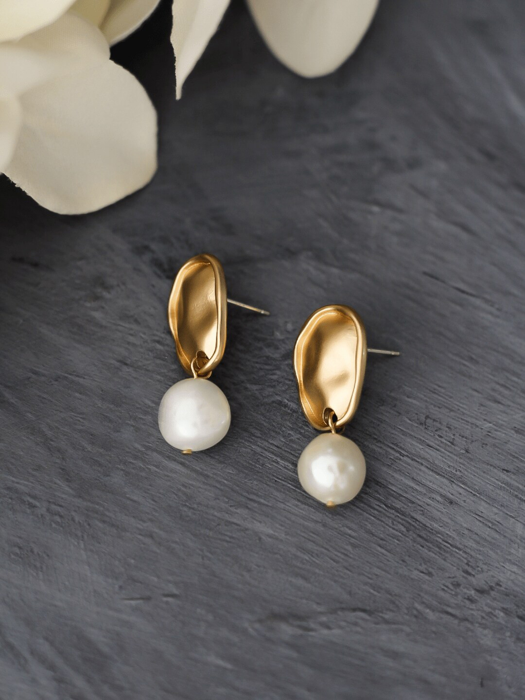 

Bellofox White & Gold-Toned Contemporary Drop Earrings