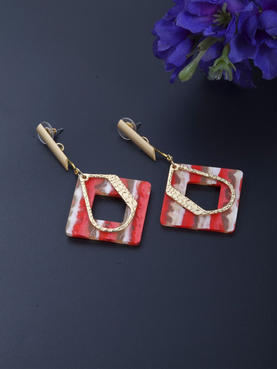

DIVA WALK Gold-Plated Red & Off White Handcrafted Square Shaped Drop Earrings