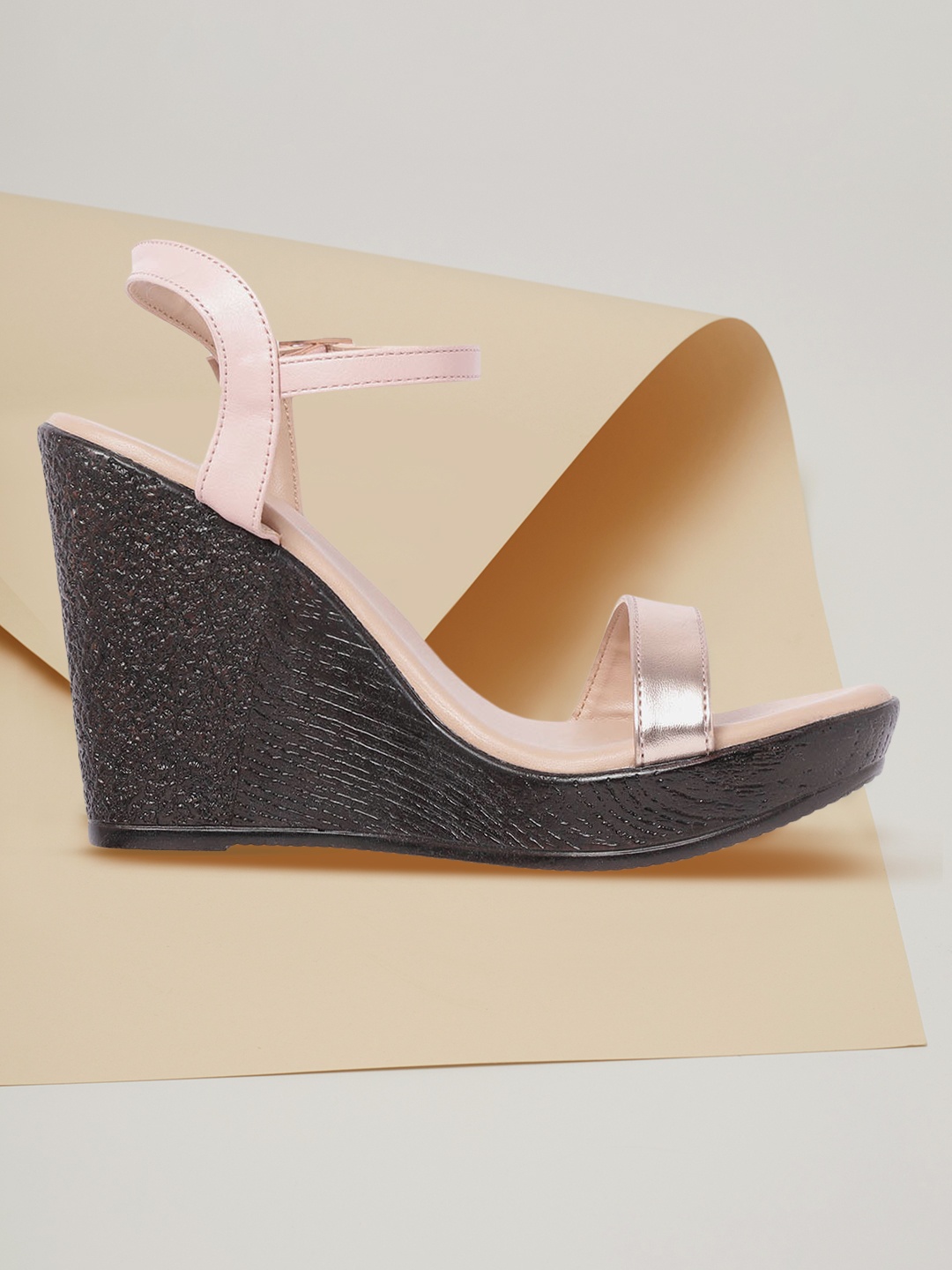 

DressBerry Rose Gold-Toned & Peach-Coloured Solid Wedges