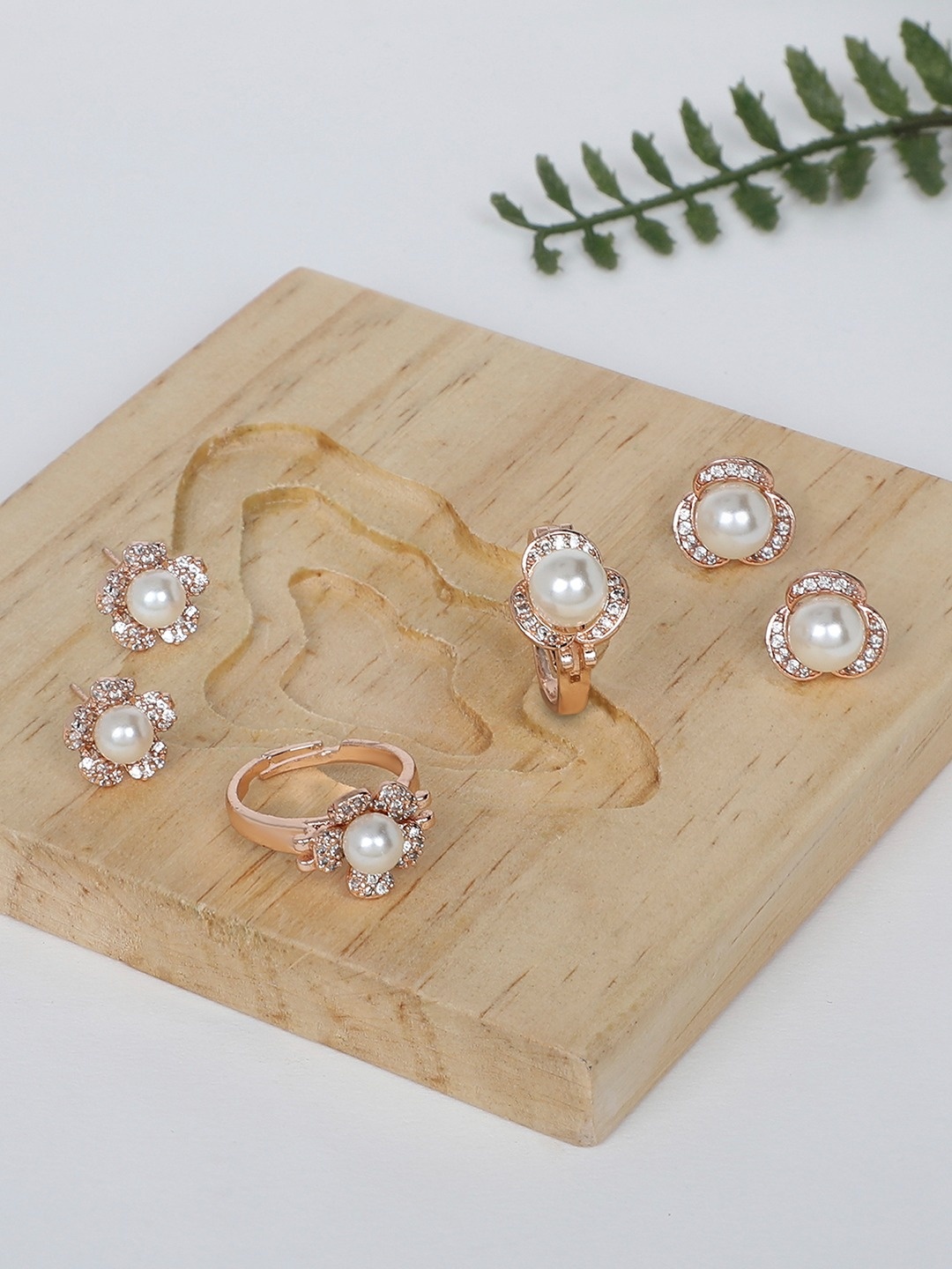 

Ami Set of 2 Rose Gold & White Contemporary Cubic Zirconia Stud Earrings & Rings