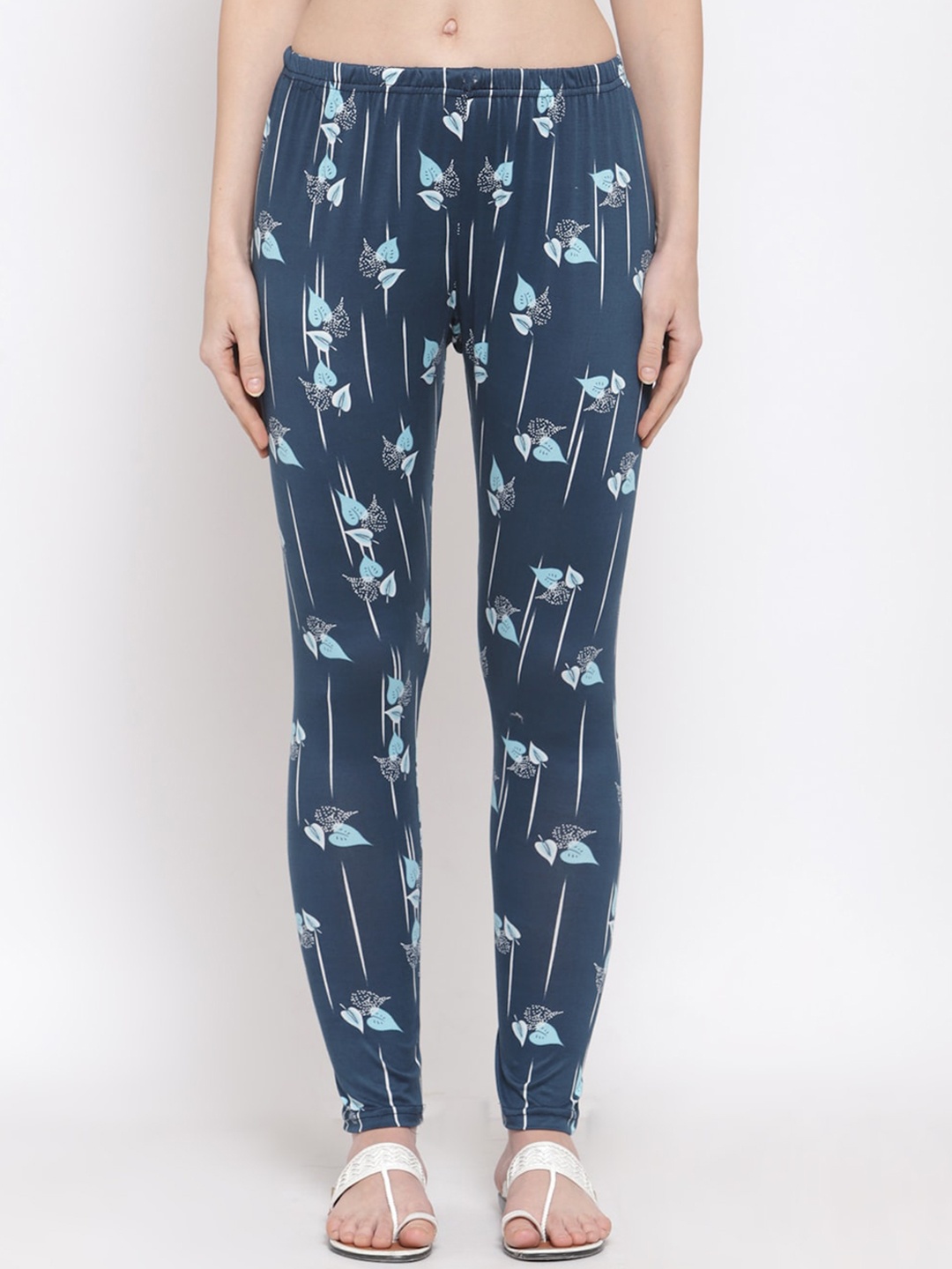 

KLOTTHE Women Blue & White Printed Ankle-Length Leggings