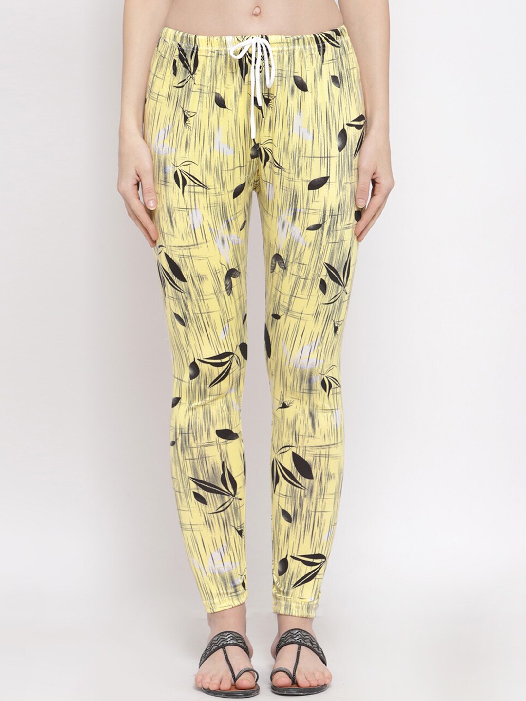 

Klotthe Women Yellow Tropical Printed Leggings