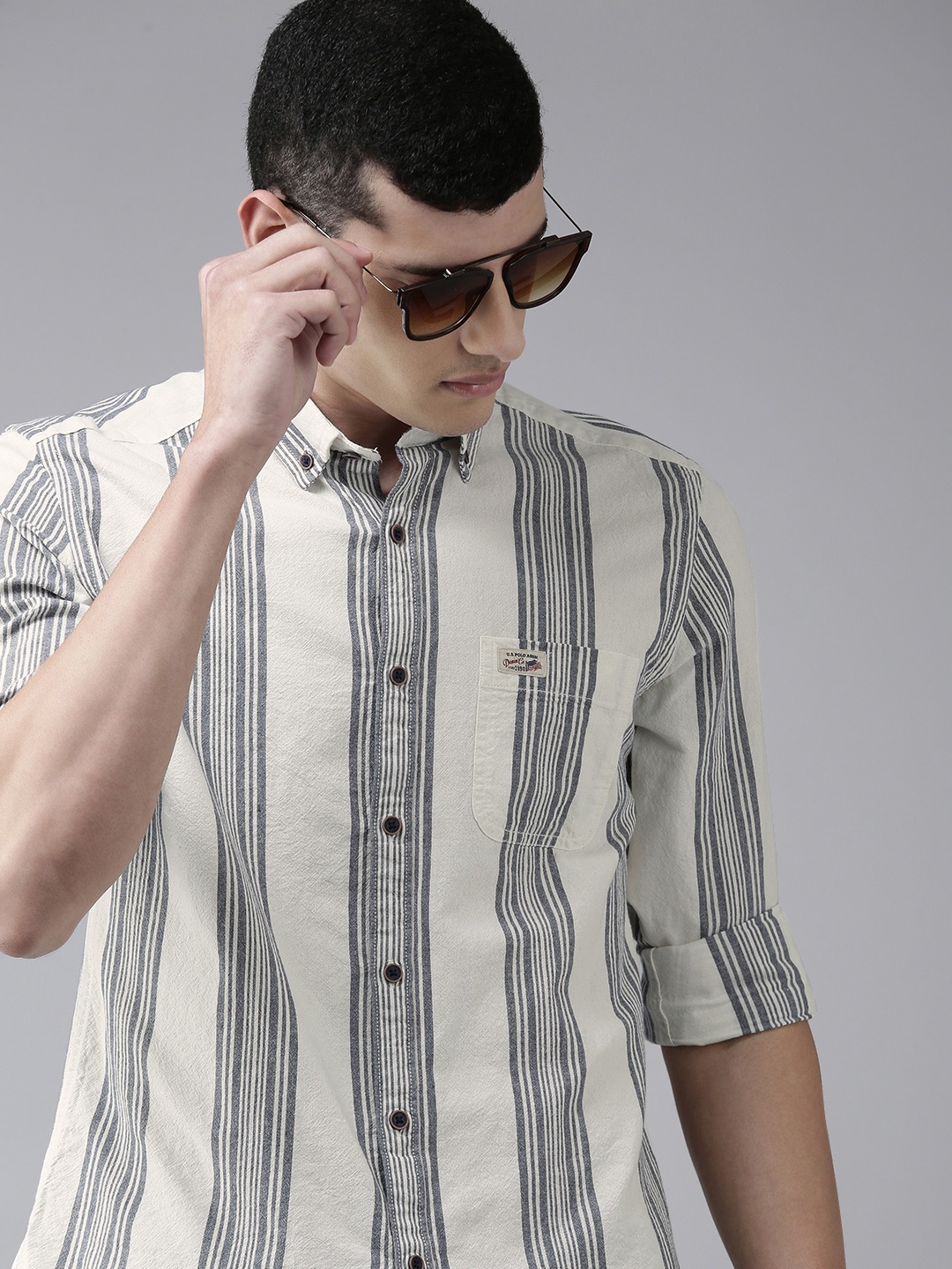 

U.S. Polo Assn. Denim Co. Men White & Blue Striped Pure Cotton Casual Shirt