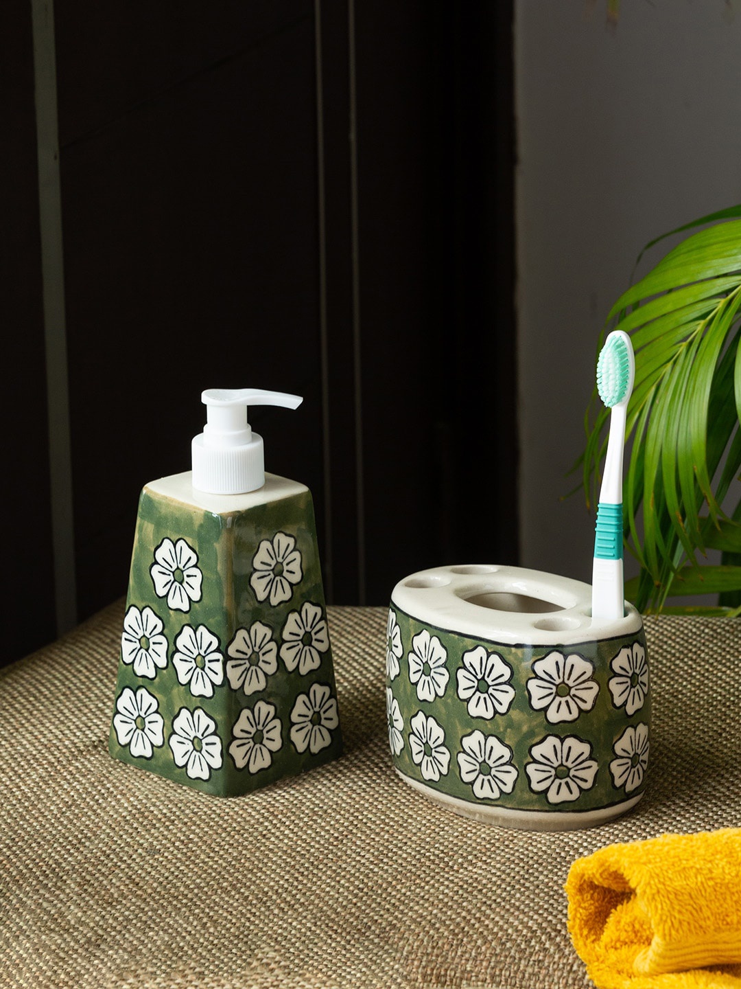 

ExclusiveLane Set of 2 Olive Green Floral Ceramic Bathroom Accessories Set