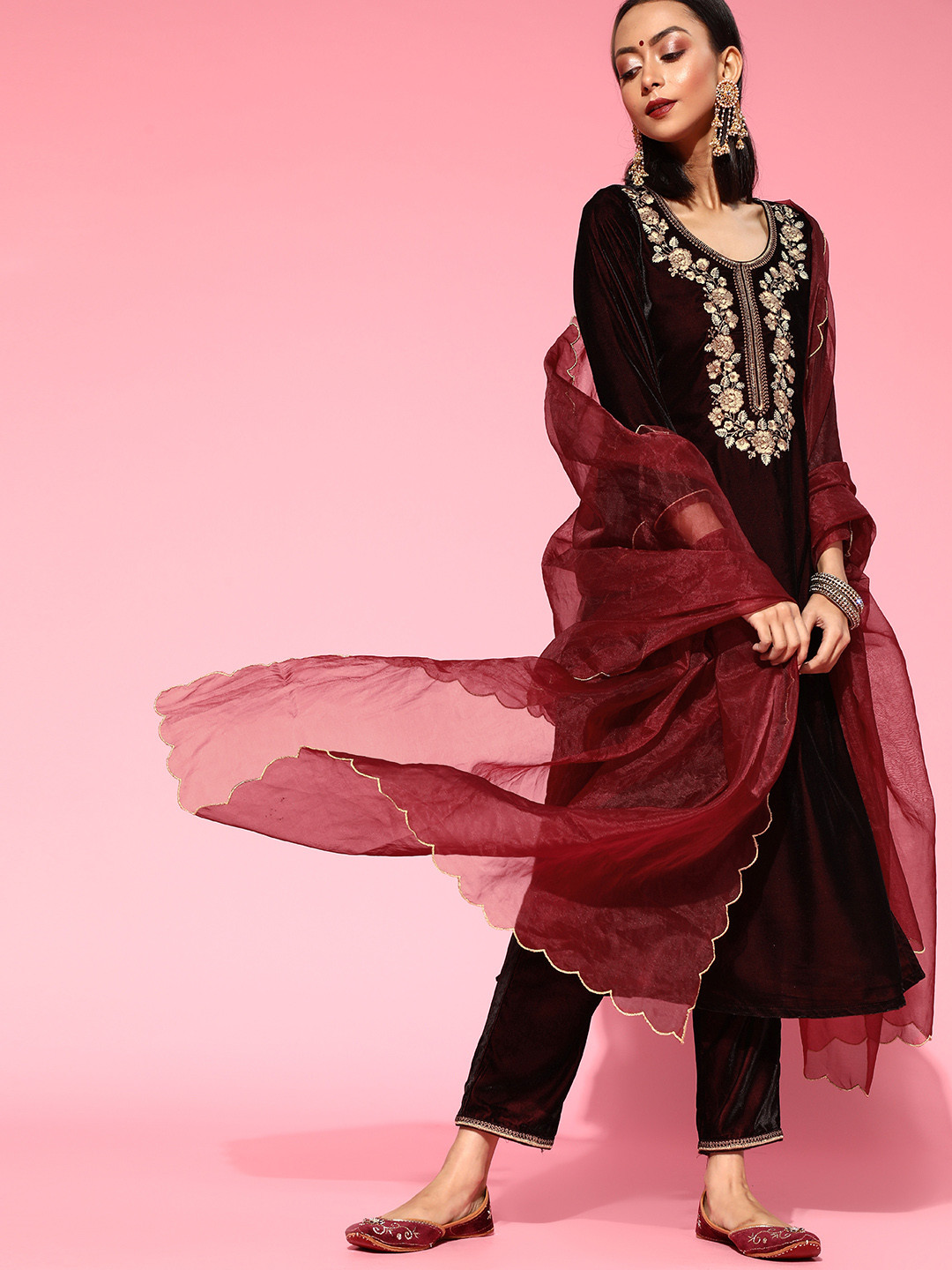 

Os Maroon Floral Yoke Design Velvet Kurta with Trousers & Dupatta