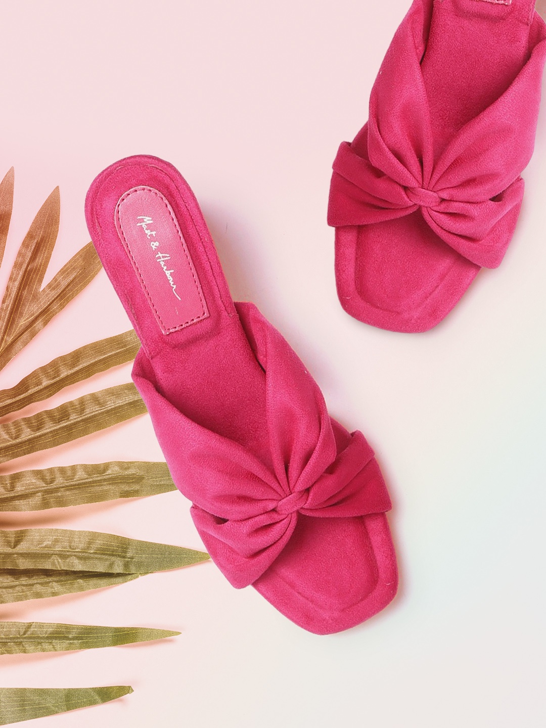 

Mast & Harbour Fuchsia Solid Suede Finish Open-Toe Block Heels