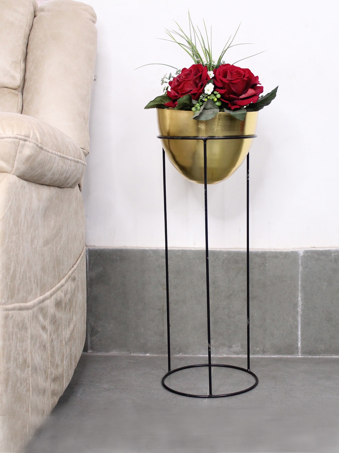 

Wonderland Gold-Toned Planter With Stand