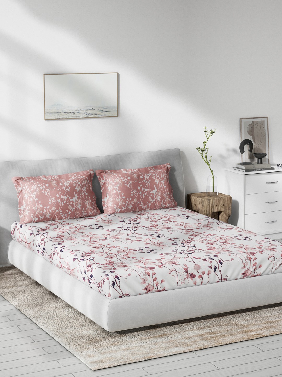 

DDecor White & Red Floral 130 TC Queen Bedsheet with 2 Pillow Covers