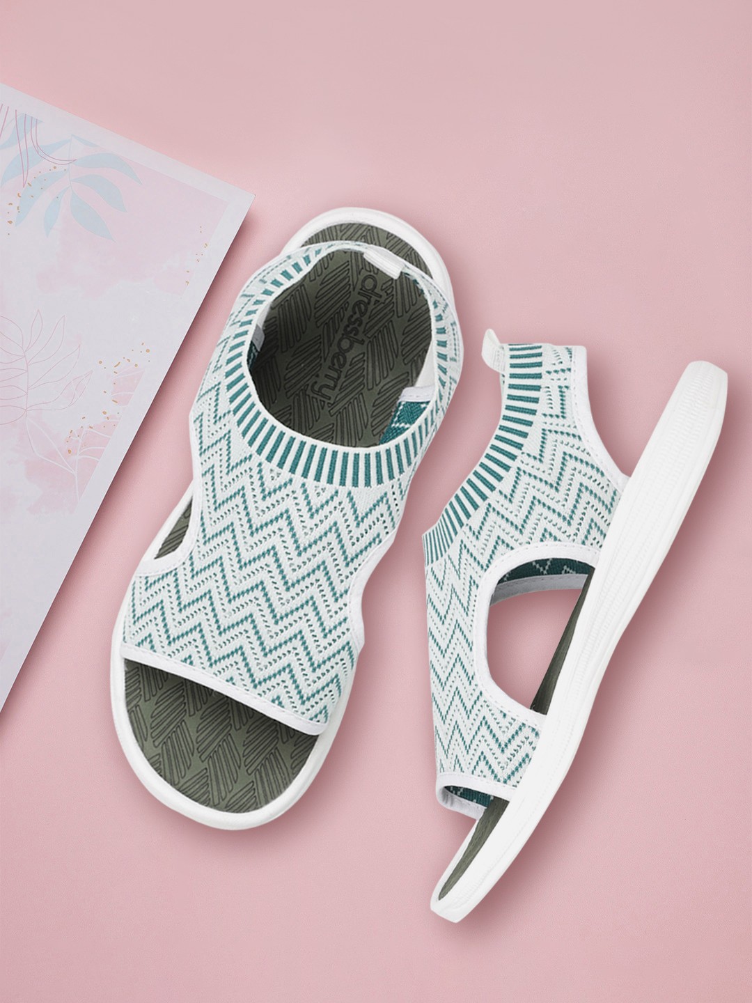 

DressBerry Women Green Chevron Self-Design Sports Sandals