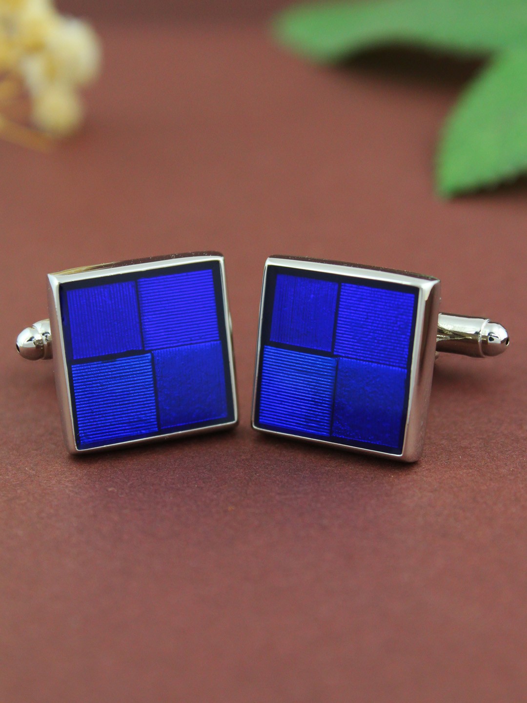 

PELUCHE Blue & Silver-Toned Resin Art Metal Cufflink