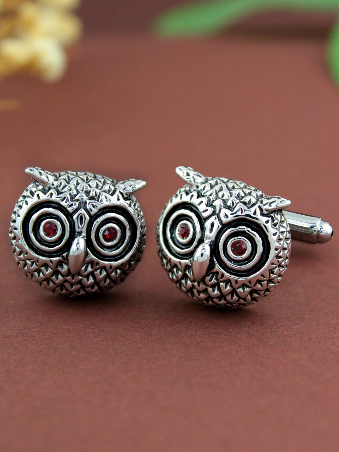 

PELUCHE Silver-Toned & Black Enamelled Quirky Cufflink