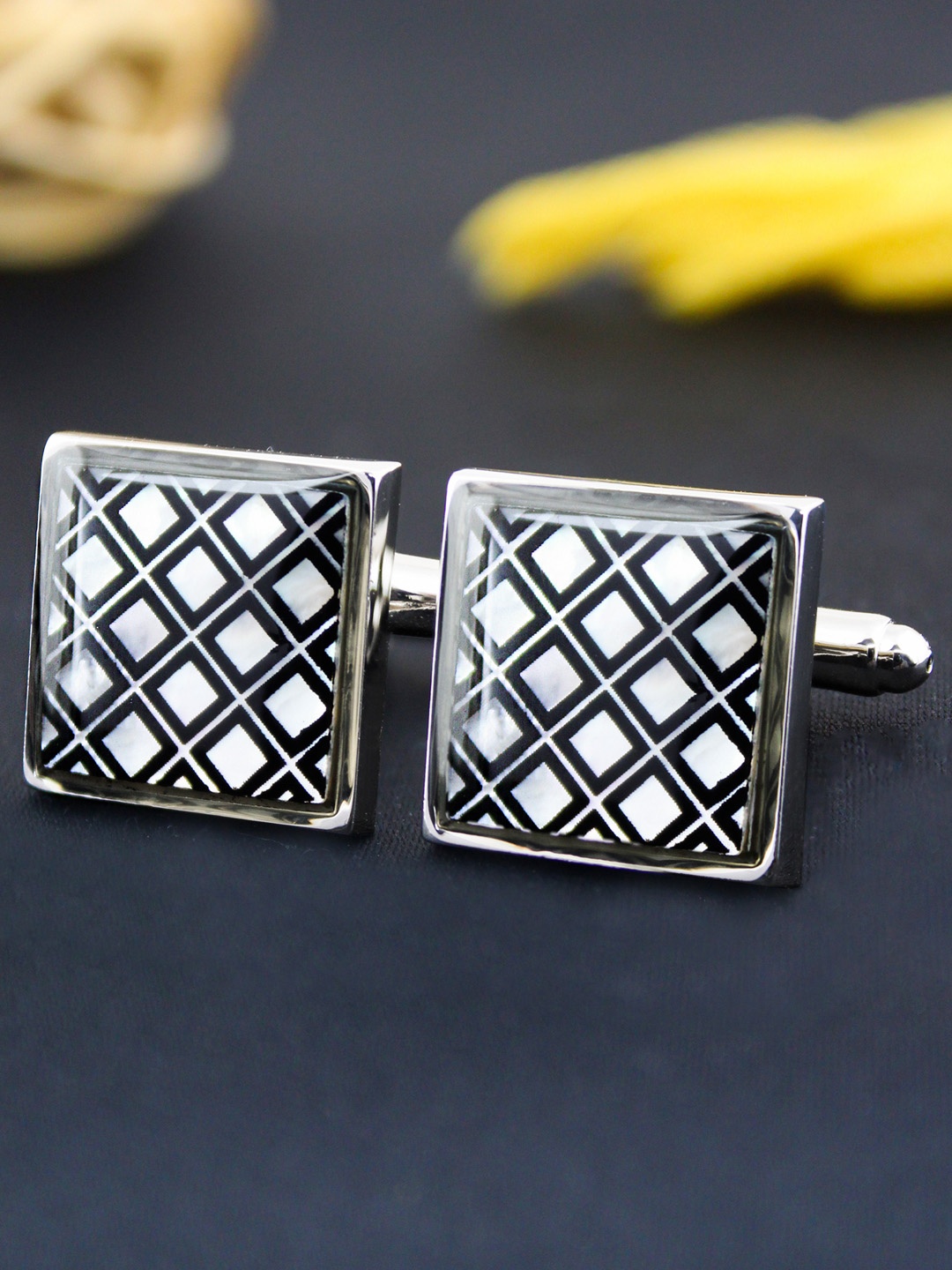 

PELUCHE Men Silver-Toned & Black Cufflink